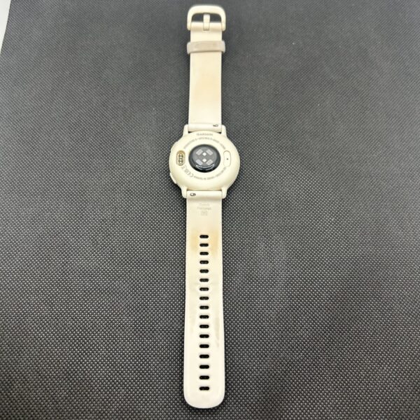Garmin Vivoactive 5 Ivory Cream Gold Aluminum Bezel (Condition: Good) - Image 7