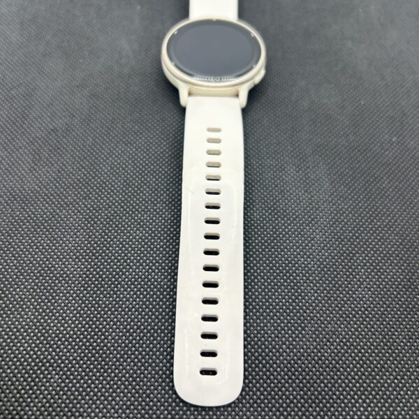 Garmin Vivoactive 5 Ivory Cream Gold Aluminum Bezel (Condition: Good) - Image 11