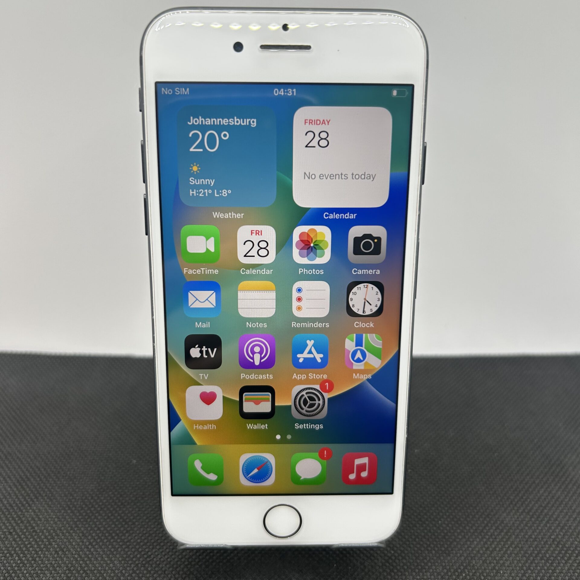 Apple iPhone 8 256GB Black/White (Condition: Good) - Image 2