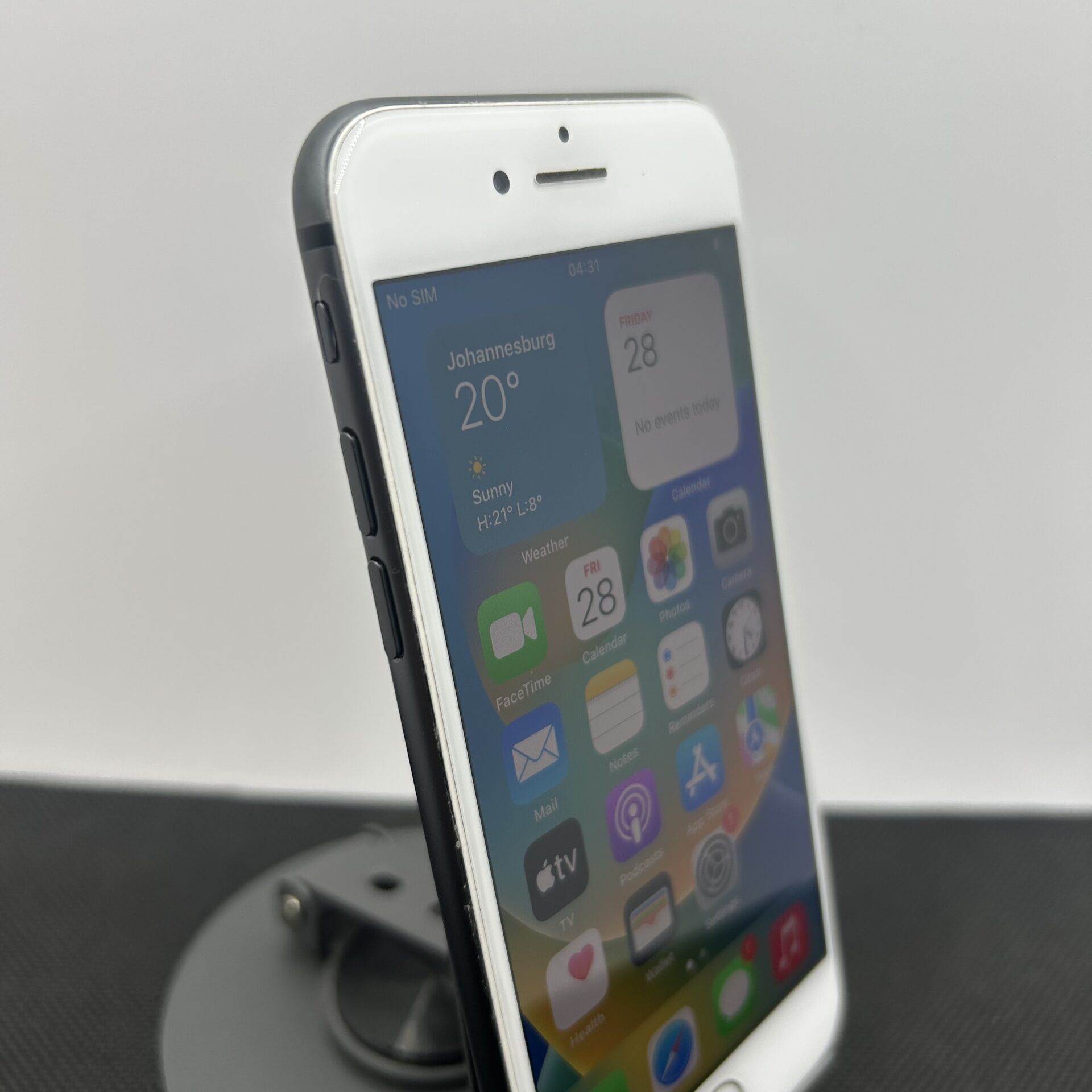 Apple iPhone 8 256GB Black/White (Condition: Good) - Image 4