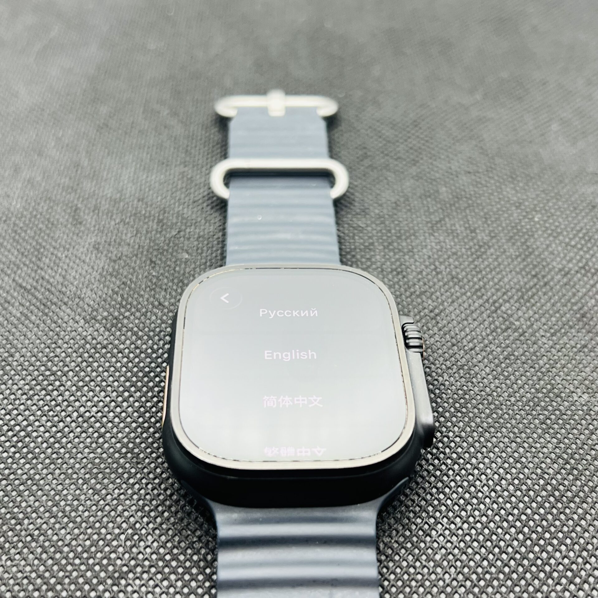 Apple Watch Ultra 3 49mm LTE Black Titanium - Cracked Casing (Condition: Good) - Image 2