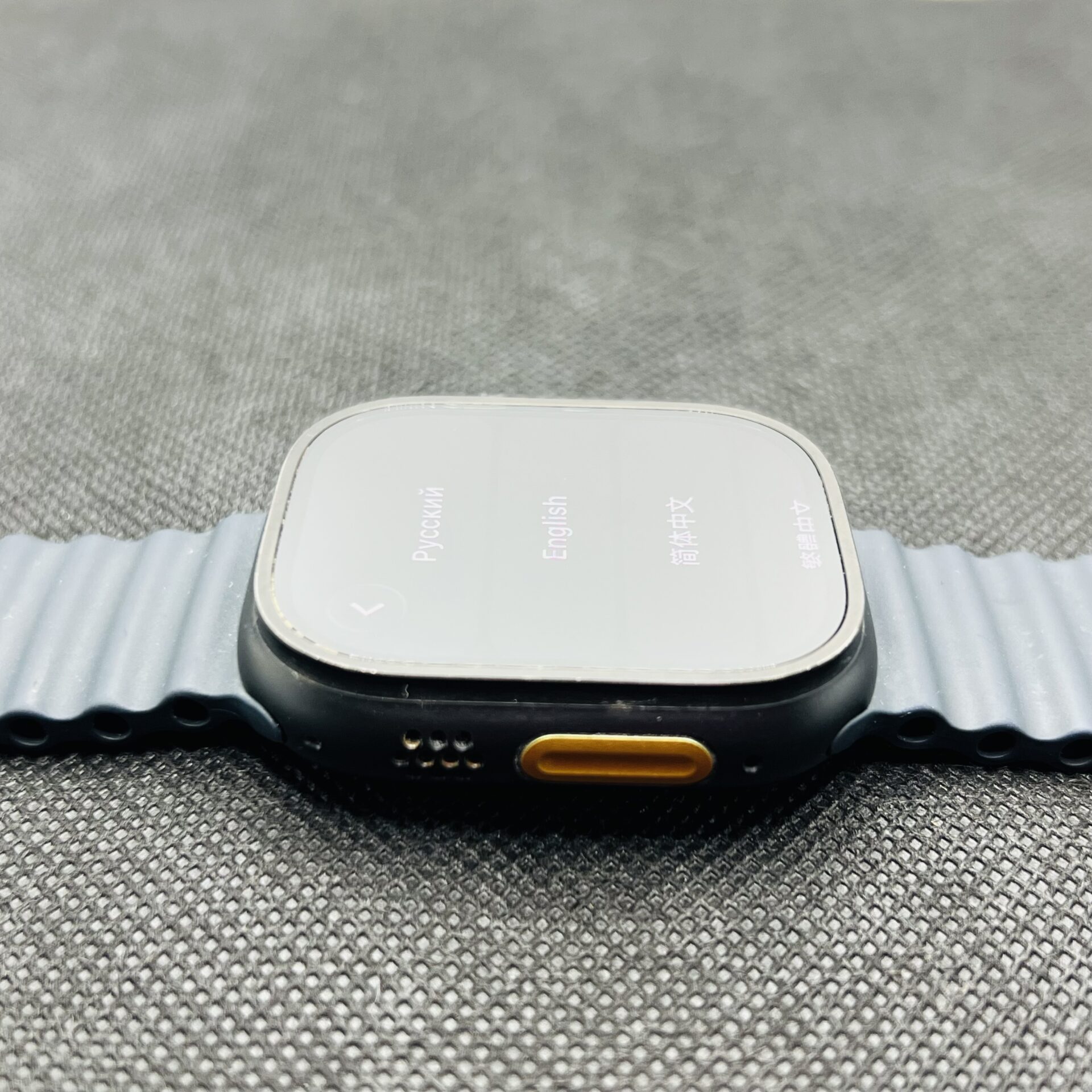 Apple Watch Ultra 3 49mm LTE Black Titanium - Cracked Casing (Condition: Good) - Image 3