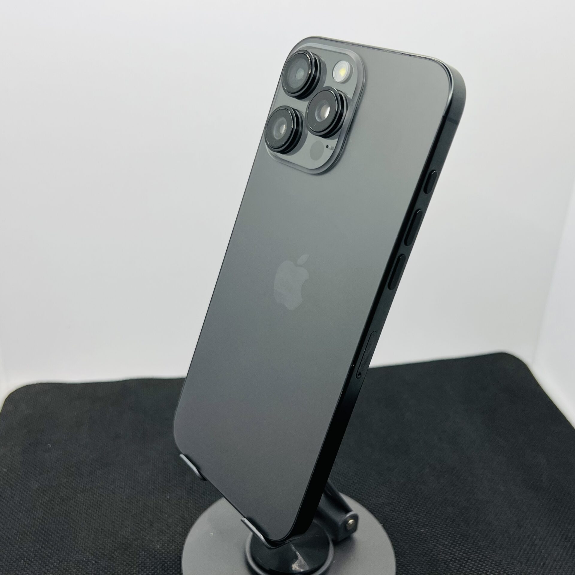 Apple iPhone 16 Pro Max 512GB Black Titanium (Condition: Good) - Image 8