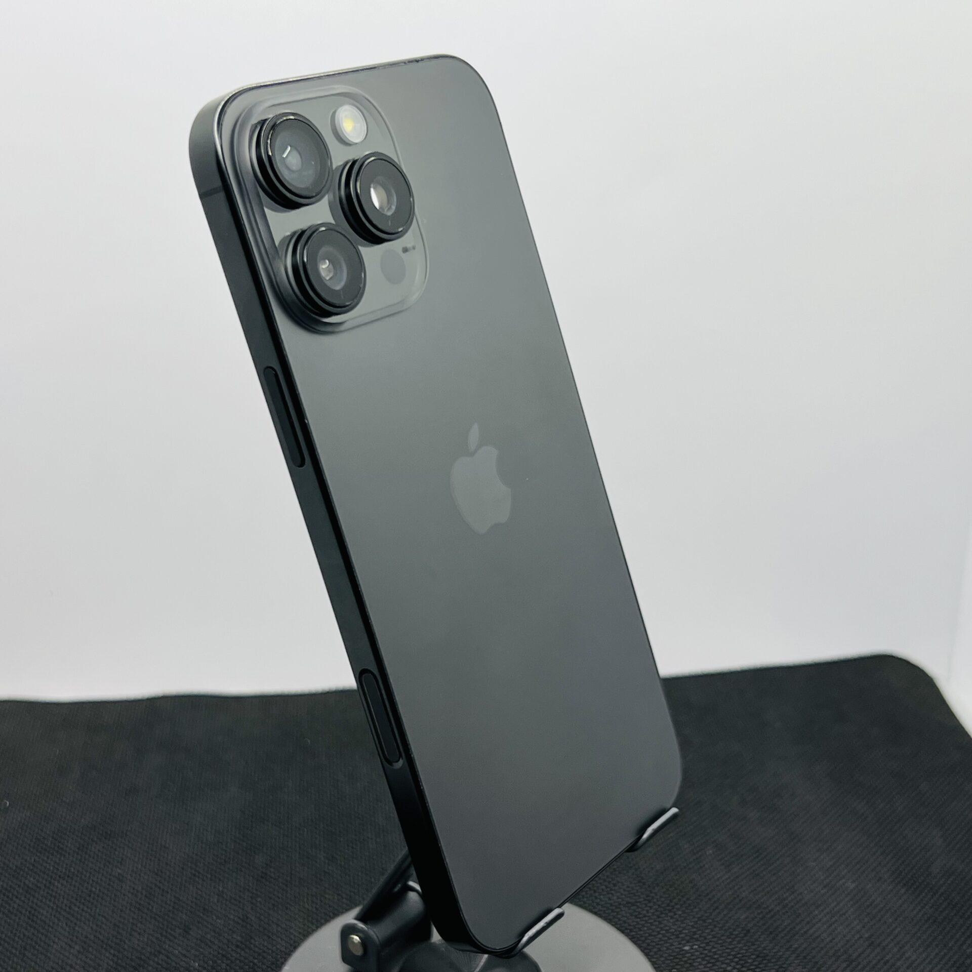 Apple iPhone 16 Pro Max 512GB Black Titanium (Condition: Good) - Image 9