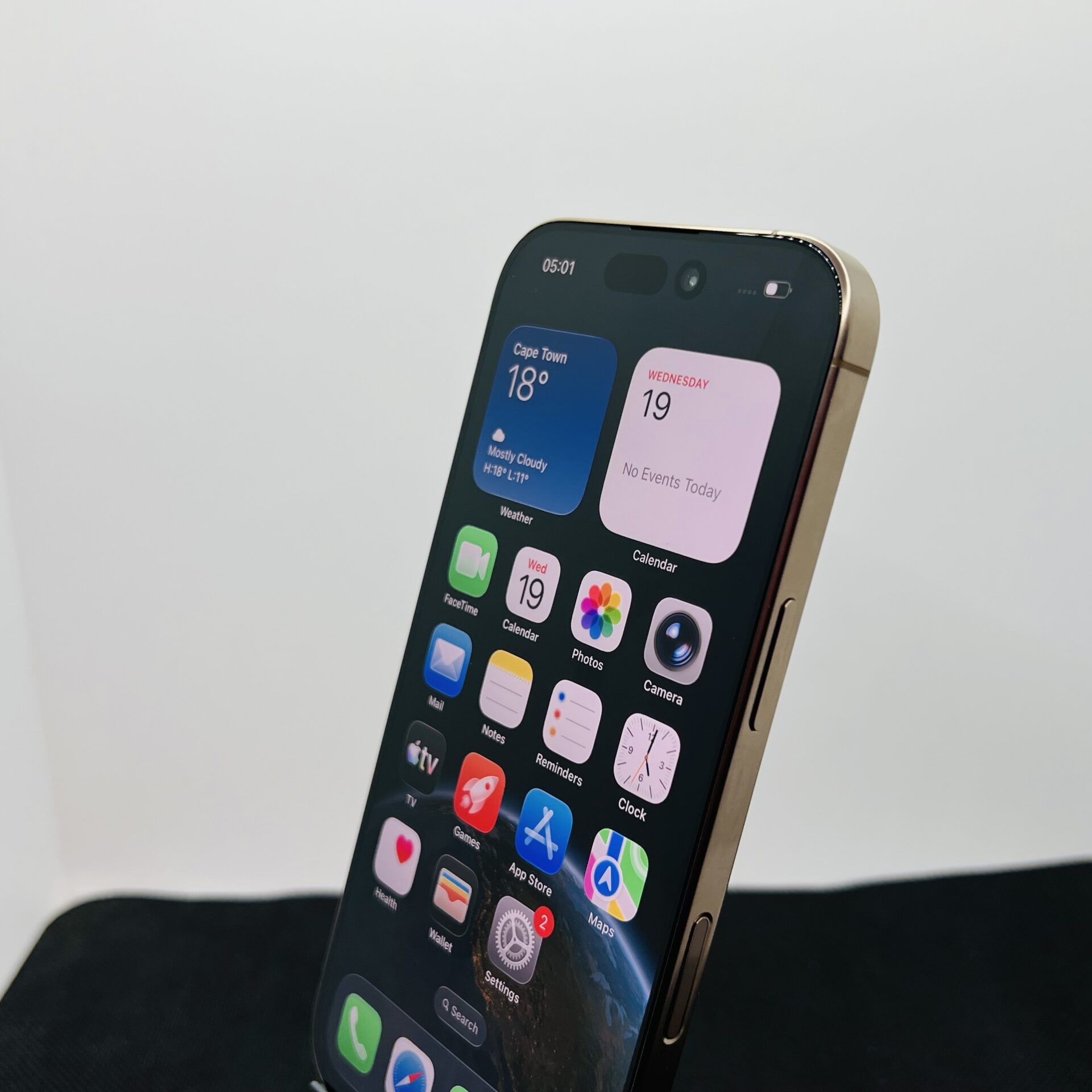 Apple iPhone 16 Pro 256GB Desert Titanium (Condition: Good) - Image 6