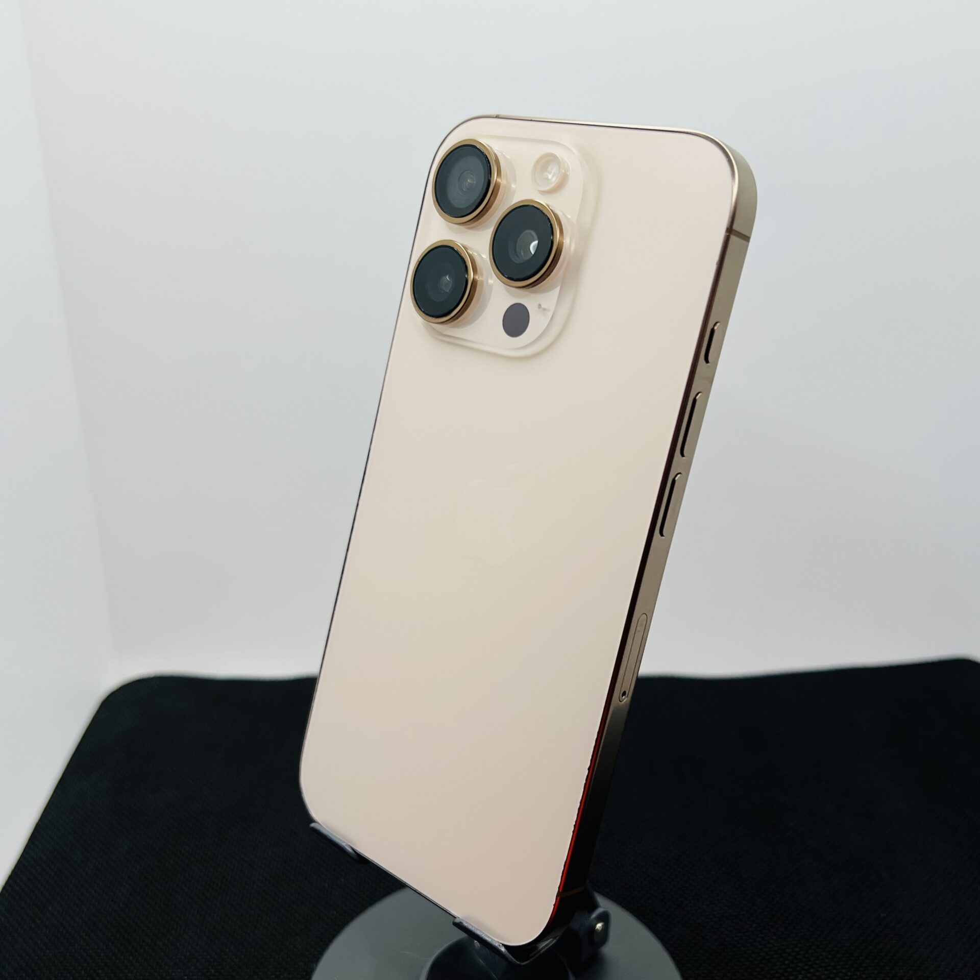 Apple iPhone 16 Pro 256GB Desert Titanium (Condition: Good) - Image 8