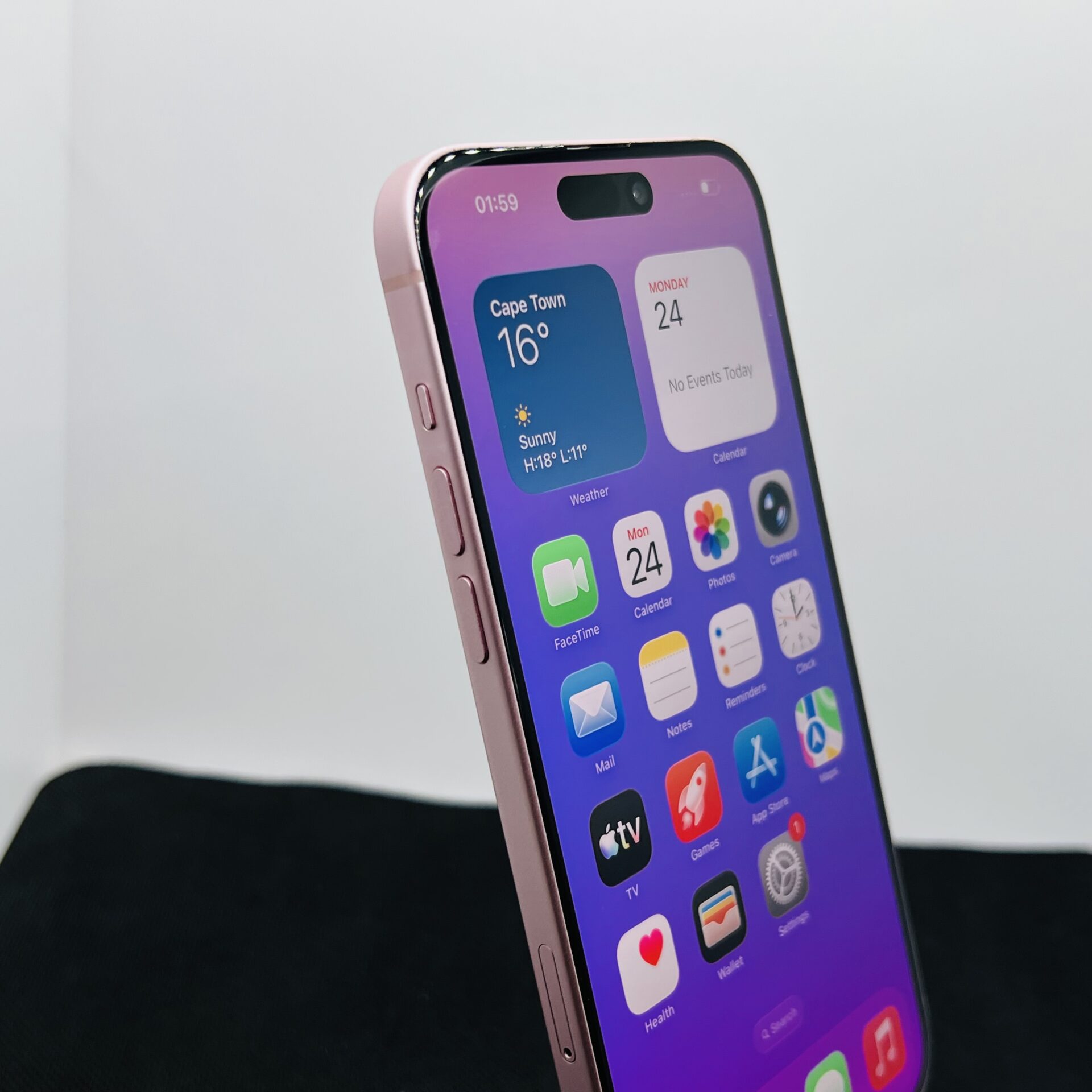 Apple iPhone 15 Plus 256GB Pink (Condition: Good) - Image 4