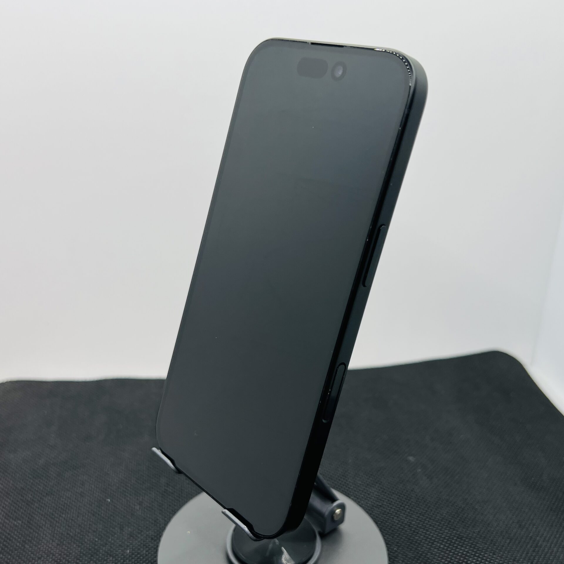 Apple iPhone 16 128GB Black (Condition: Good) - Image 7