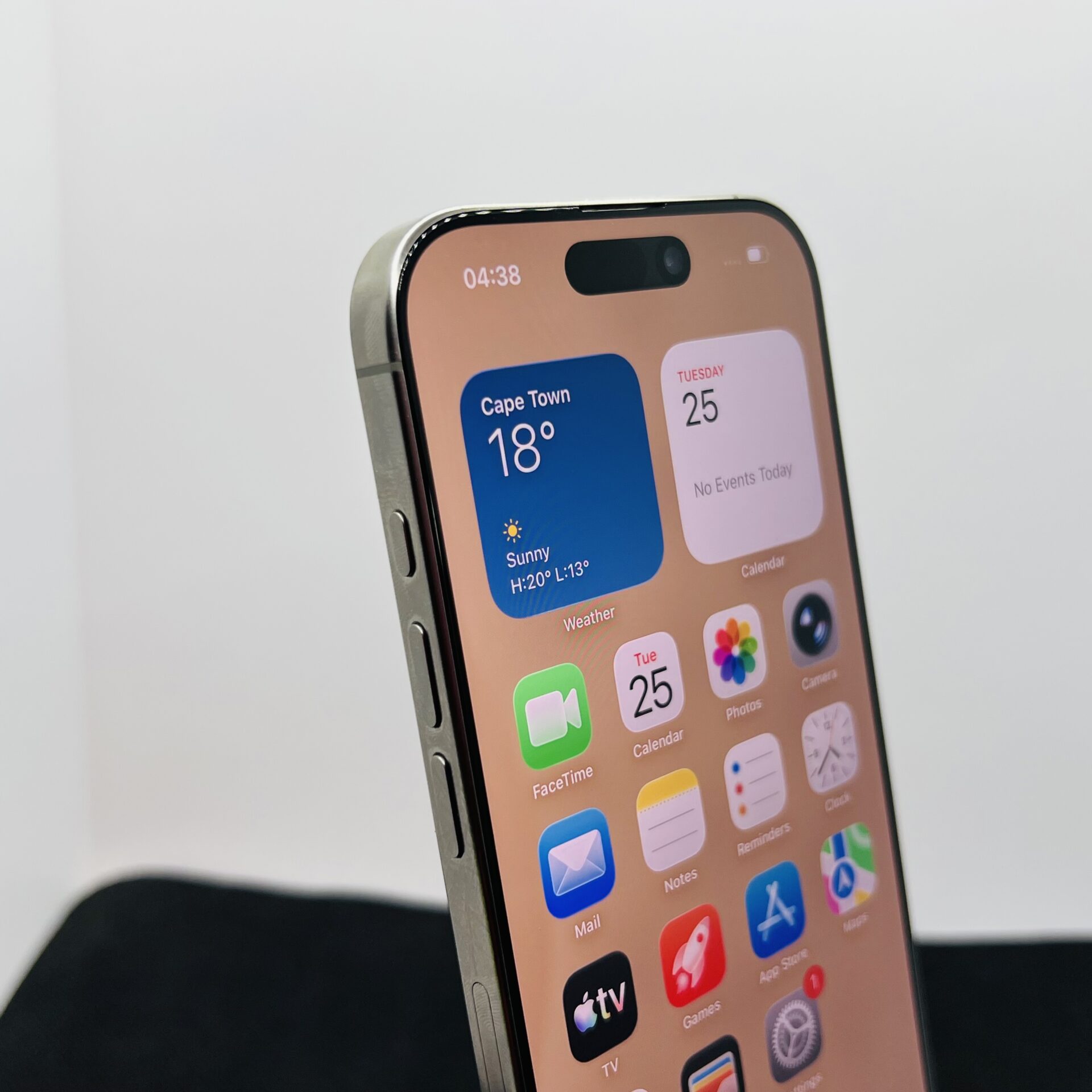 Apple iPhone 16 Pro 256GB Natural Titanium (Condition: Good) - Image 3