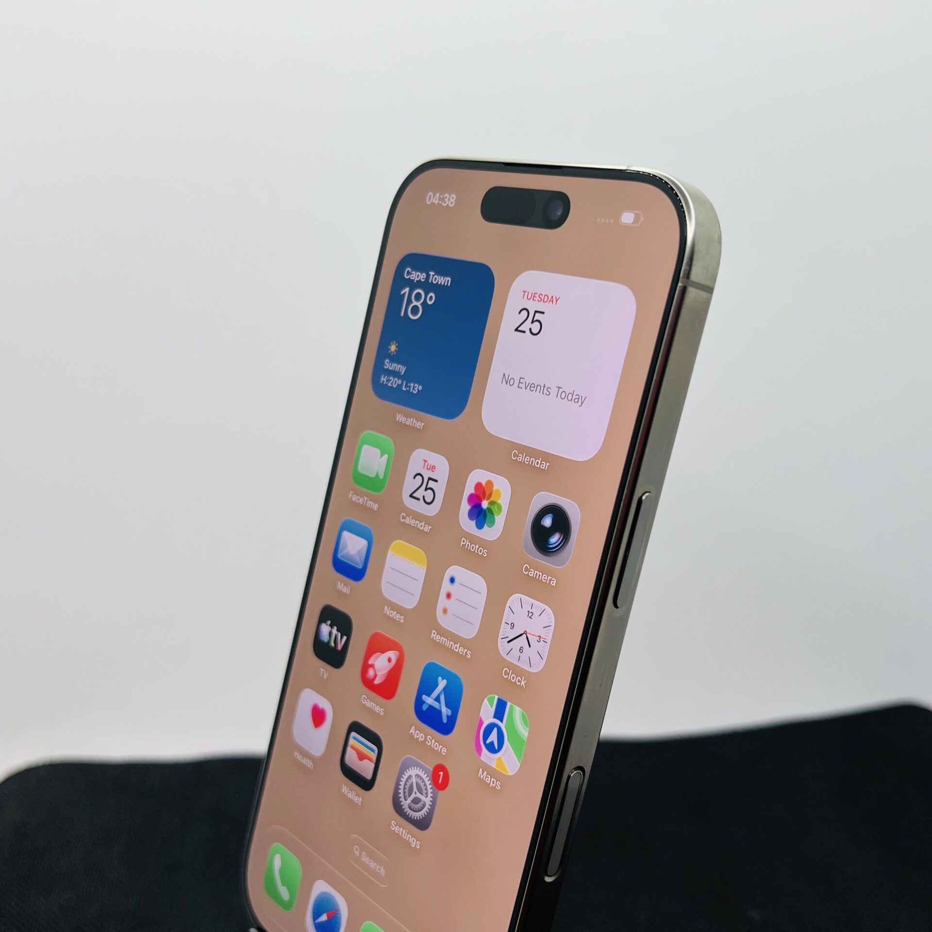 Apple iPhone 16 Pro 256GB Natural Titanium (Condition: Good) - Image 6
