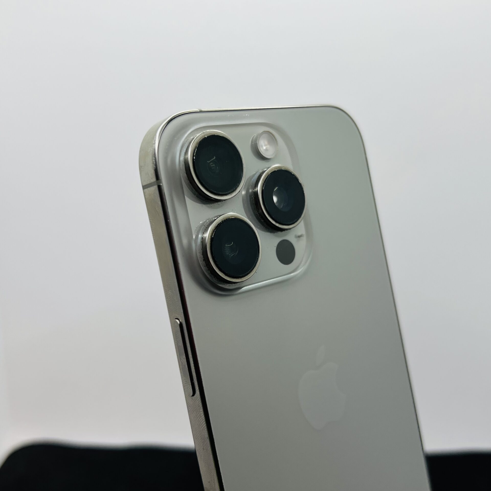 Apple iPhone 16 Pro 256GB Natural Titanium (Condition: Good) - Image 10