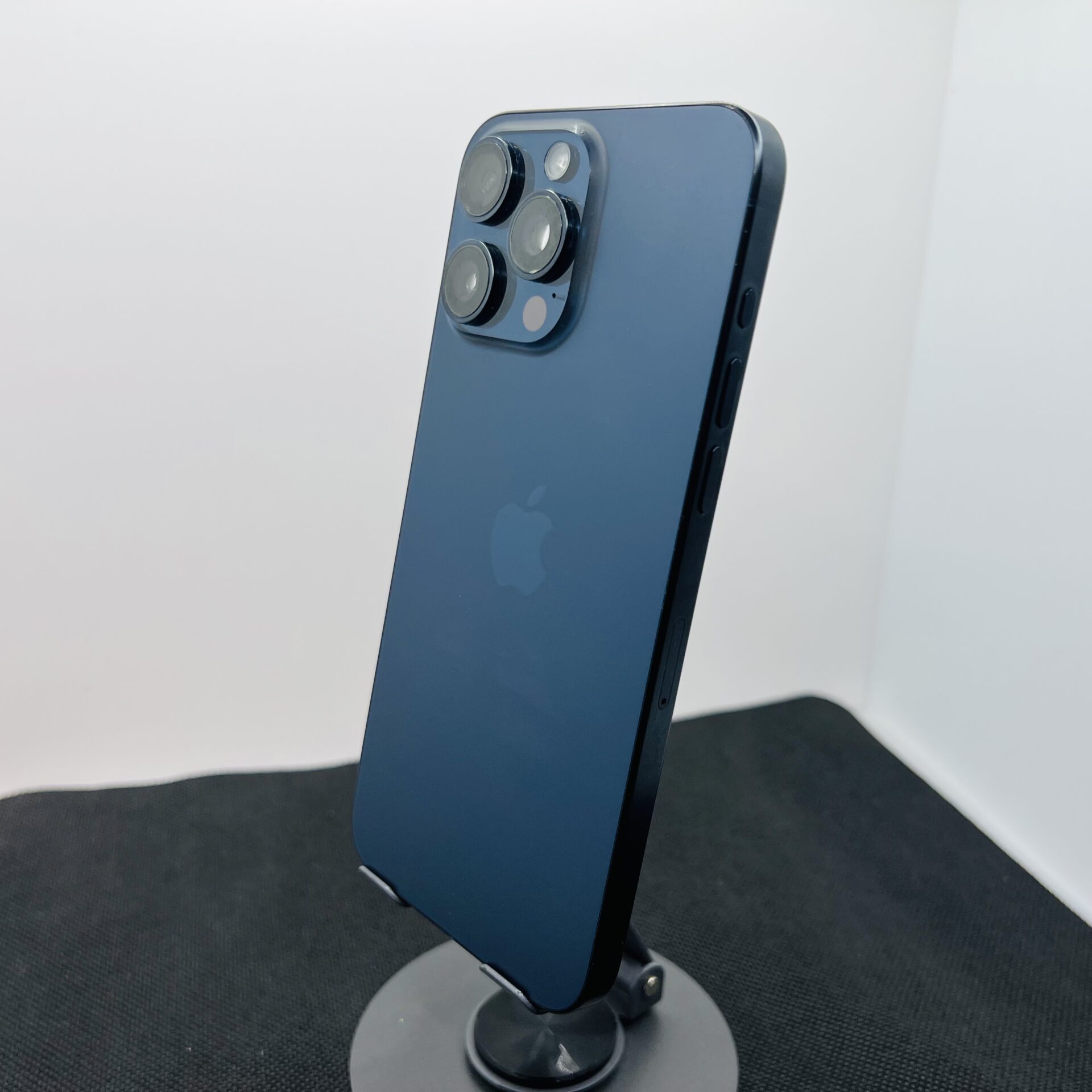 Apple iPhone 15 Pro Max 256GB Blue Titanium - Face ID Not Working (Condition: Good) - Image 8