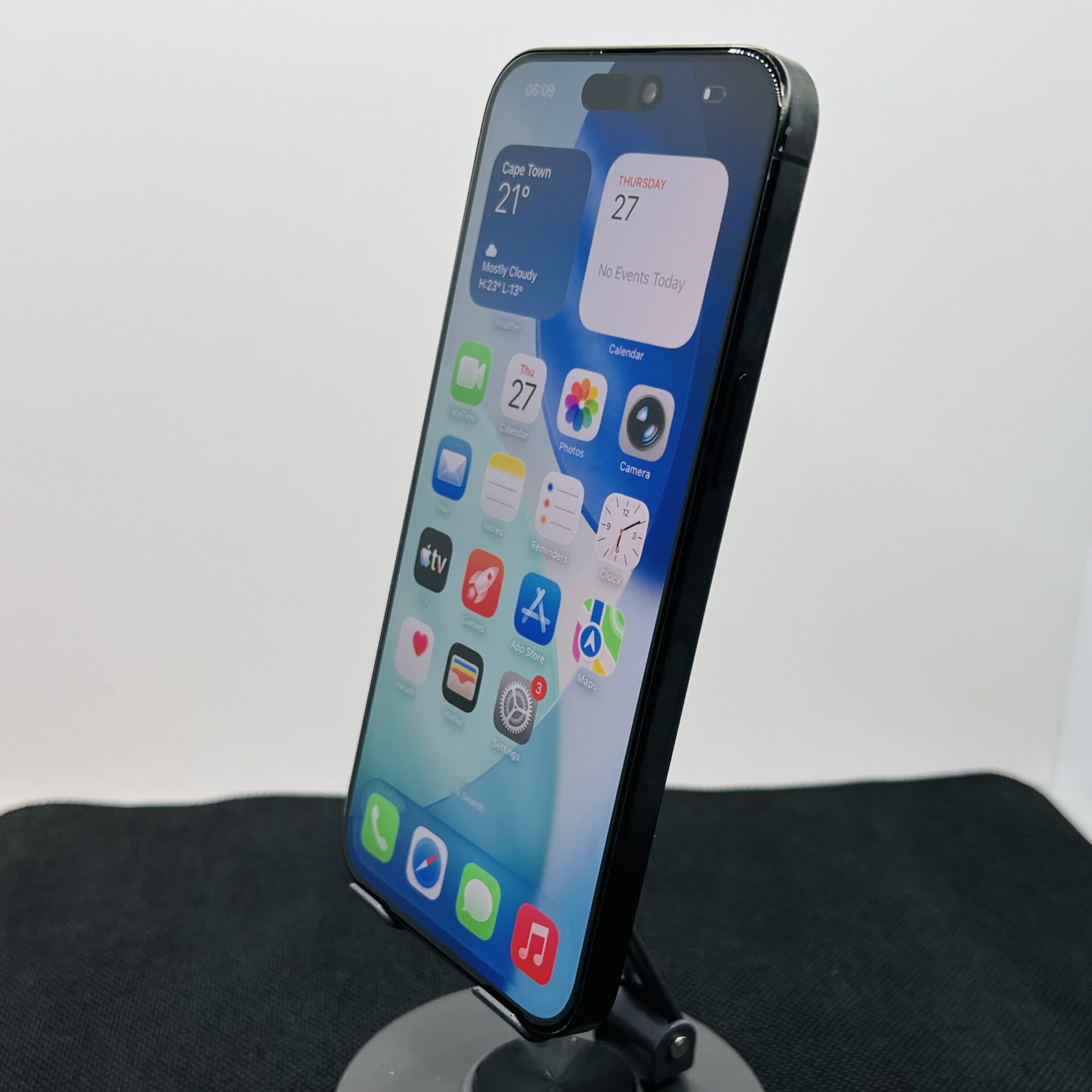 Apple iPhone 15 Pro Max 256GB Black Titanium - Face ID Not Working And eSIM Only (Condition: Good) - Image 5