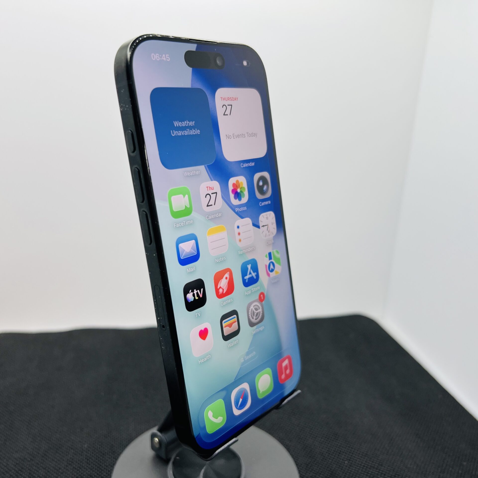 Apple iPhone 16 Pro 128GB Black Titanium (Condition: Good) - Image 3