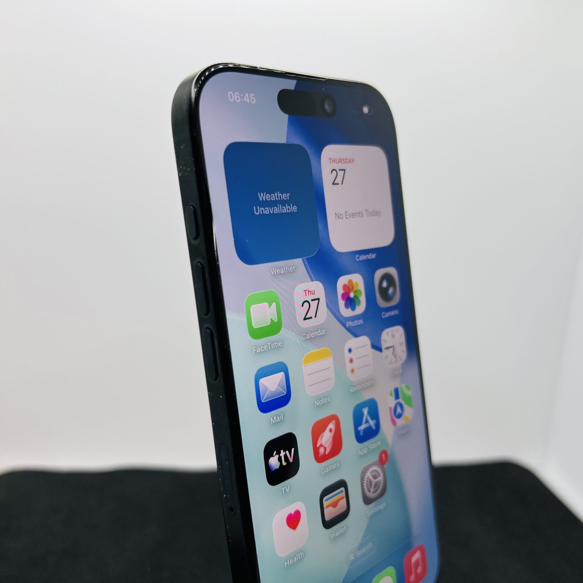 Apple iPhone 16 Pro 128GB Black Titanium (Condition: Good) - Image 4