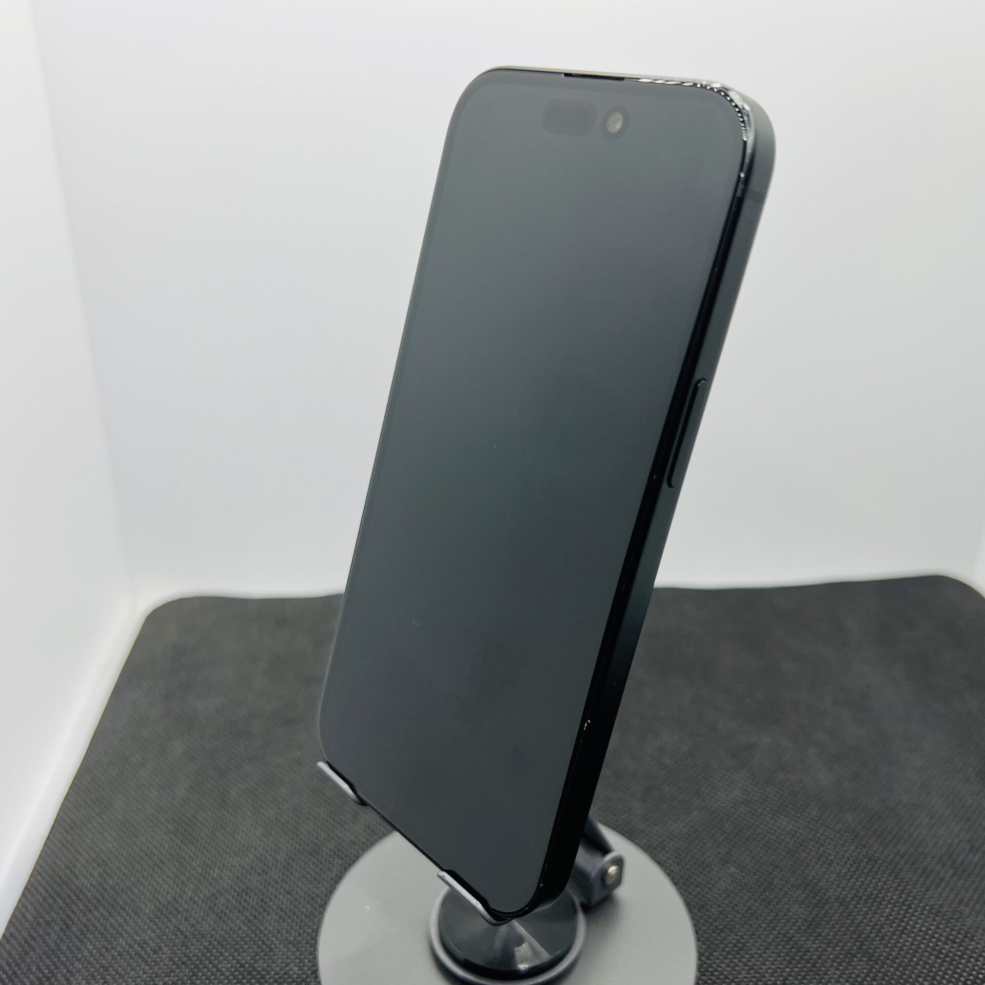 Apple iPhone 15 128GB Black (Condition: Good) - Image 7