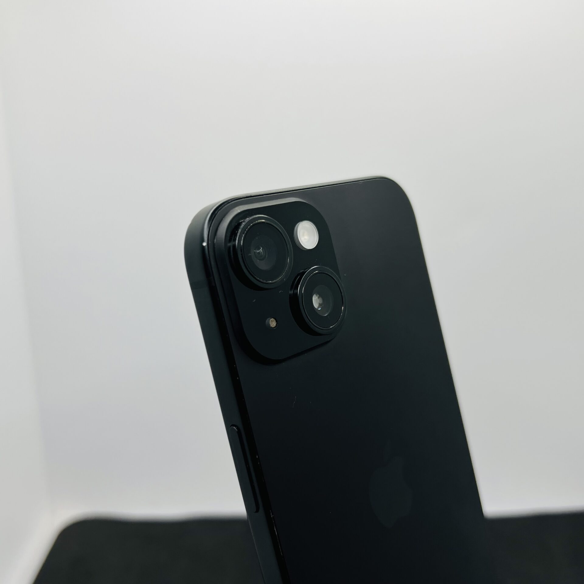 Apple iPhone 15 128GB Black (Condition: Good) - Image 10