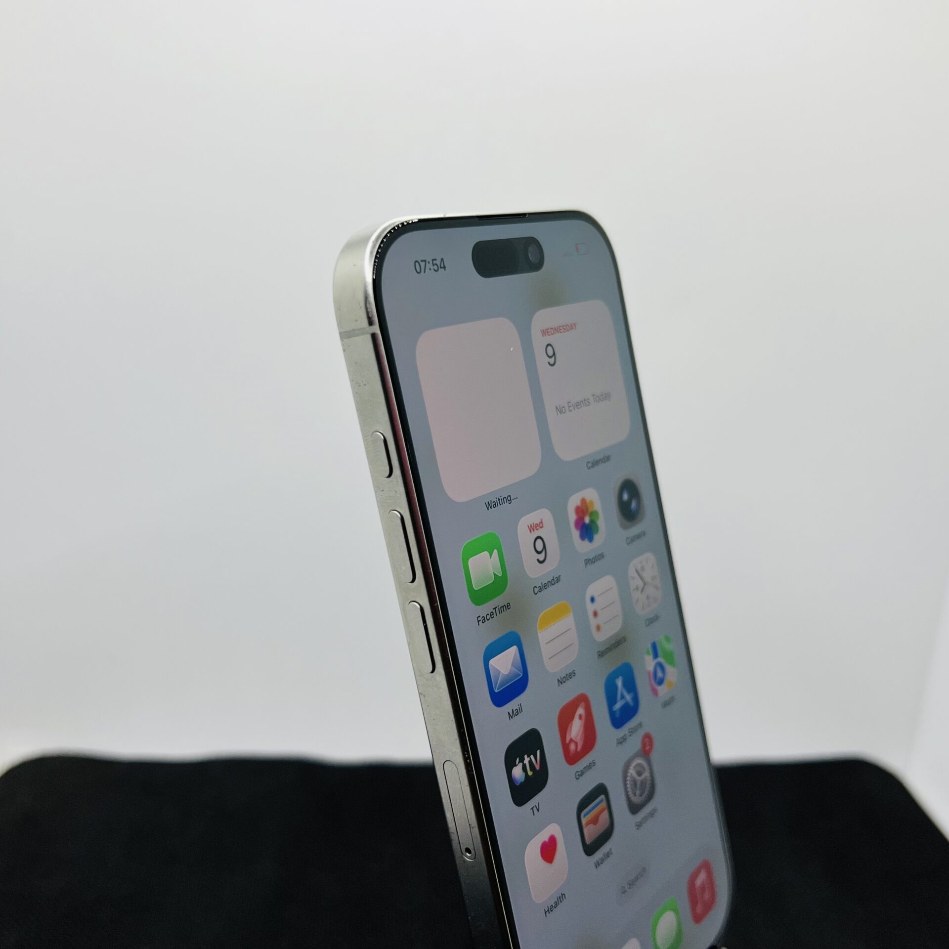 Apple iPhone 16 Pro 512GB White Titanium (Condition: Good) - Image 6