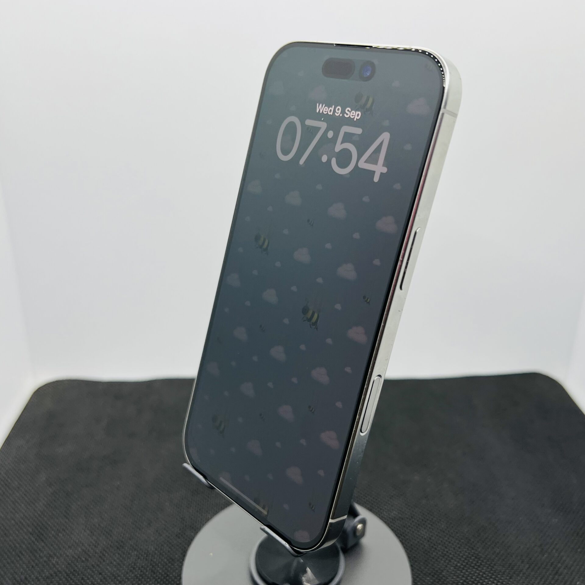 Apple iPhone 16 Pro 512GB White Titanium (Condition: Good) - Image 9
