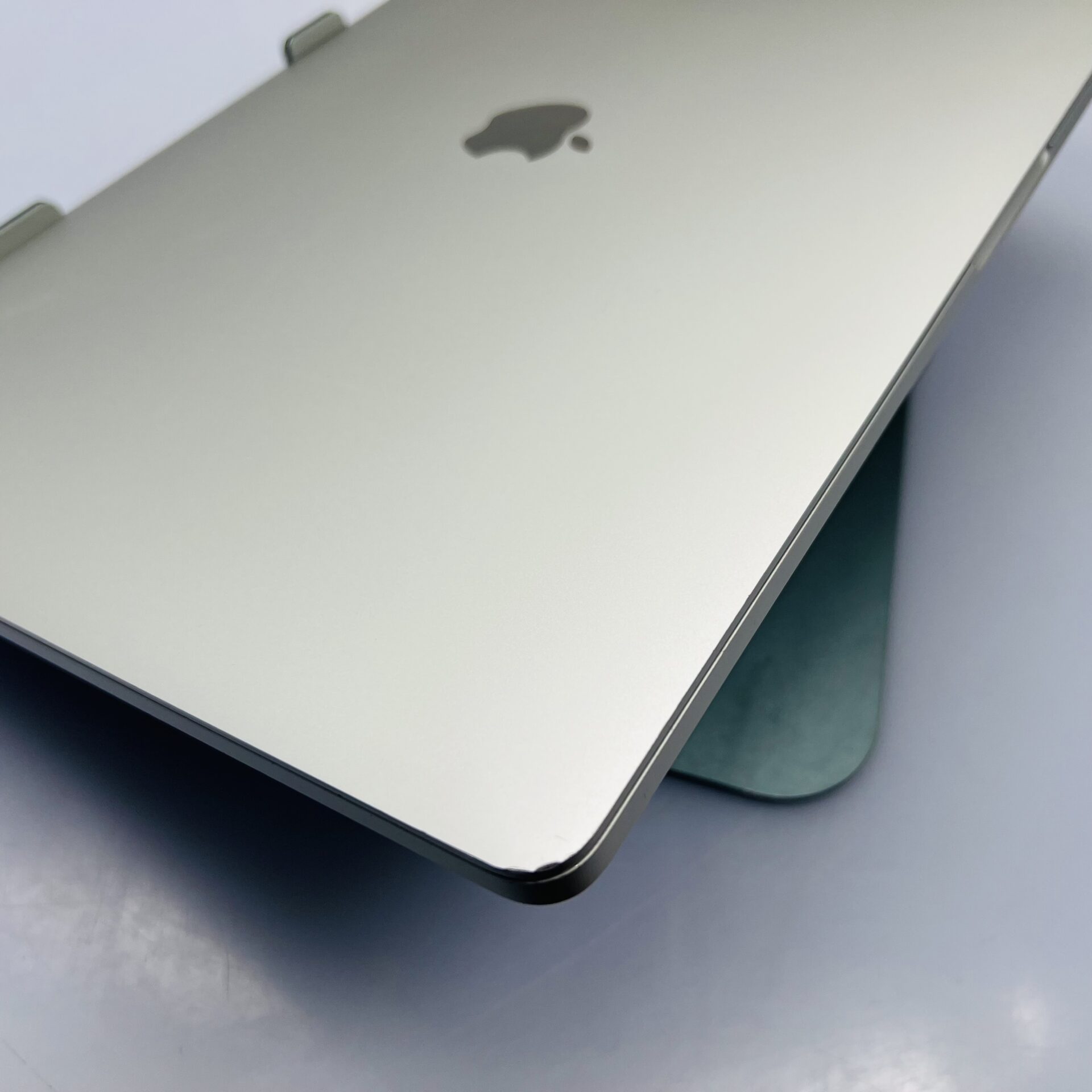 Apple MacBook Pro 16-inch “Core i9” (Touchbar/2019) 2.3GHz 16GB RAM 1TB SSD Silver - Cracked LCD (Condition: Good) - Image 13