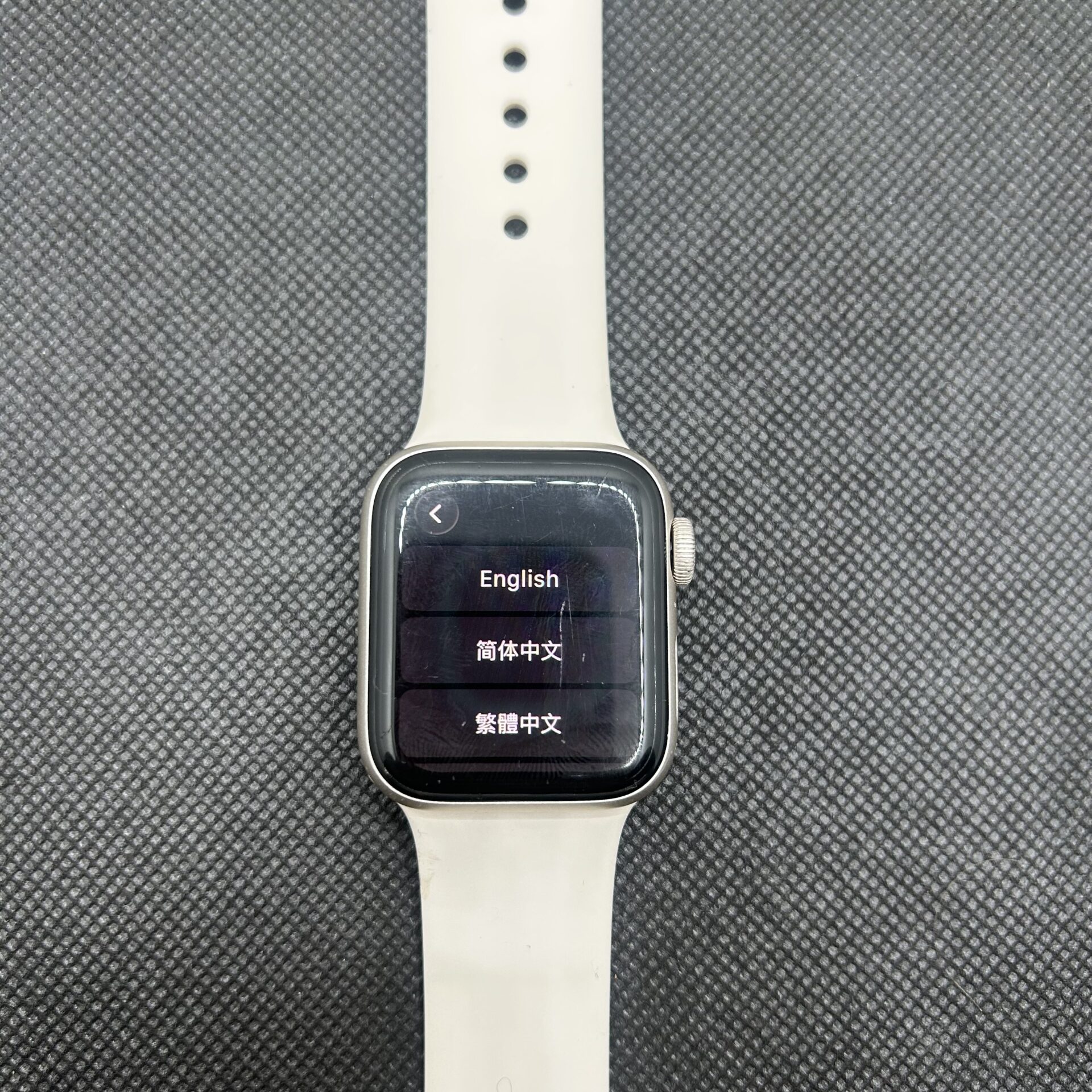 Apple Watch SE (2nd Gen) GPS 40mm Starlight (Condition: Good) - Image 2