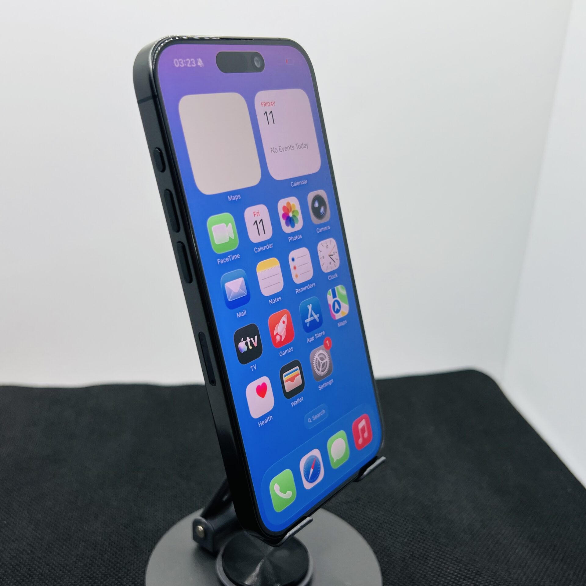 Apple iPhone 15 Pro 256GB Black Titanium (Condition: Good) - Image 3
