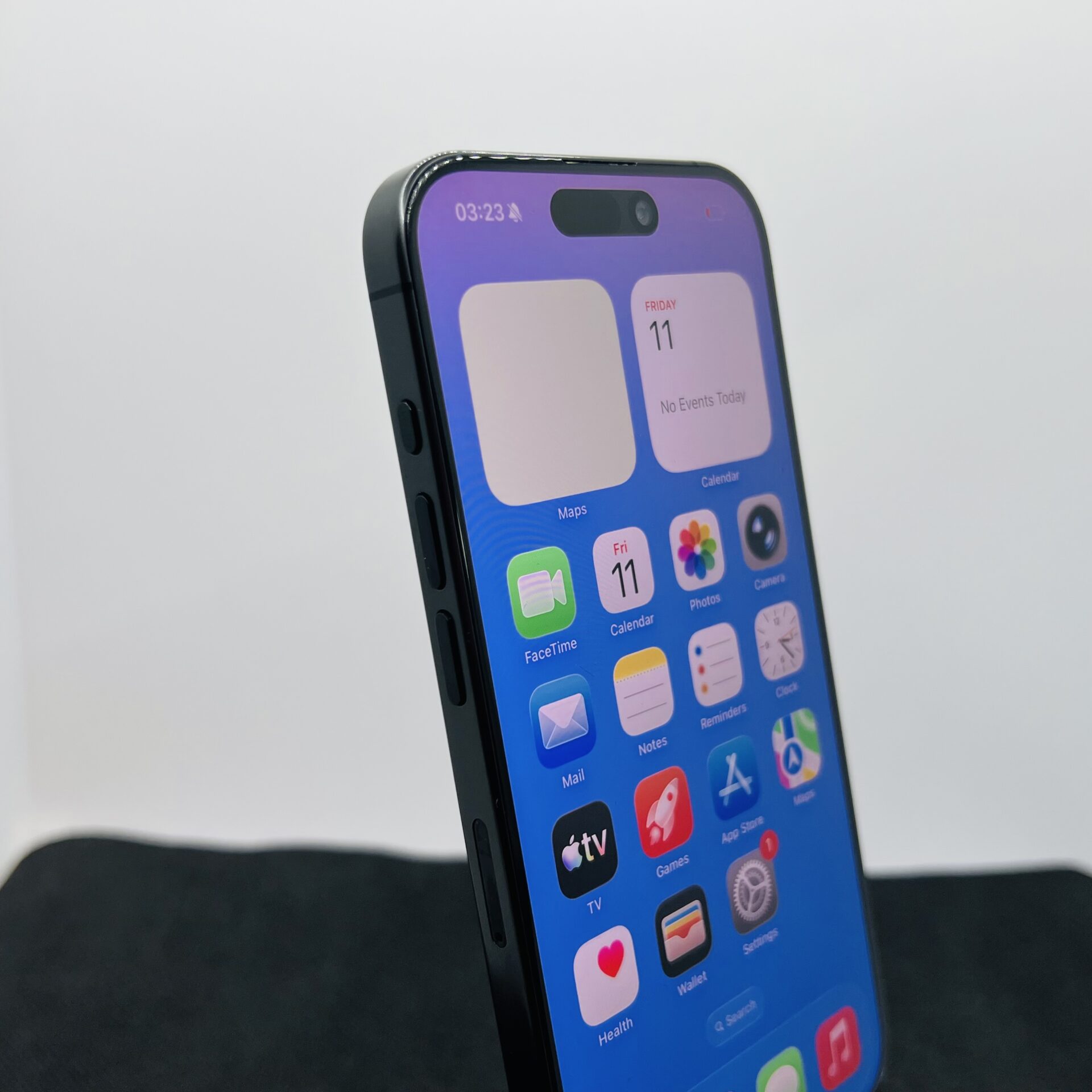 Apple iPhone 15 Pro 256GB Black Titanium (Condition: Good) - Image 4