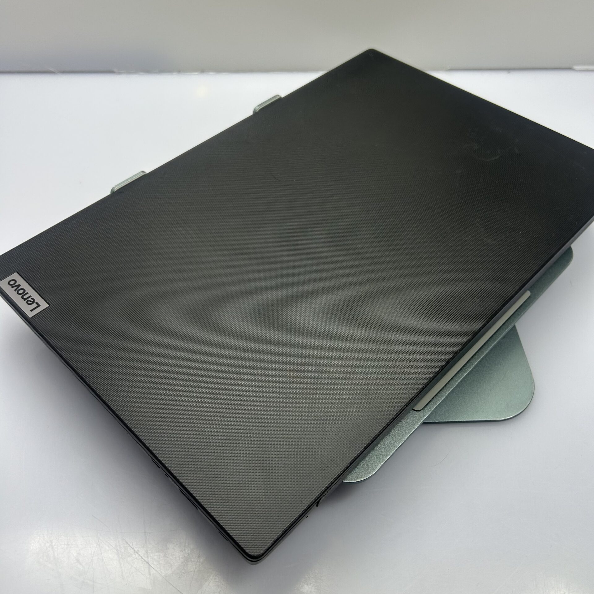 Lenovo V15 G2 ALC "Ryzen 5" 2.10GHz 12GB RAM DDR4 256GB NVMe SSD Black (Condition: Good) - Image 17