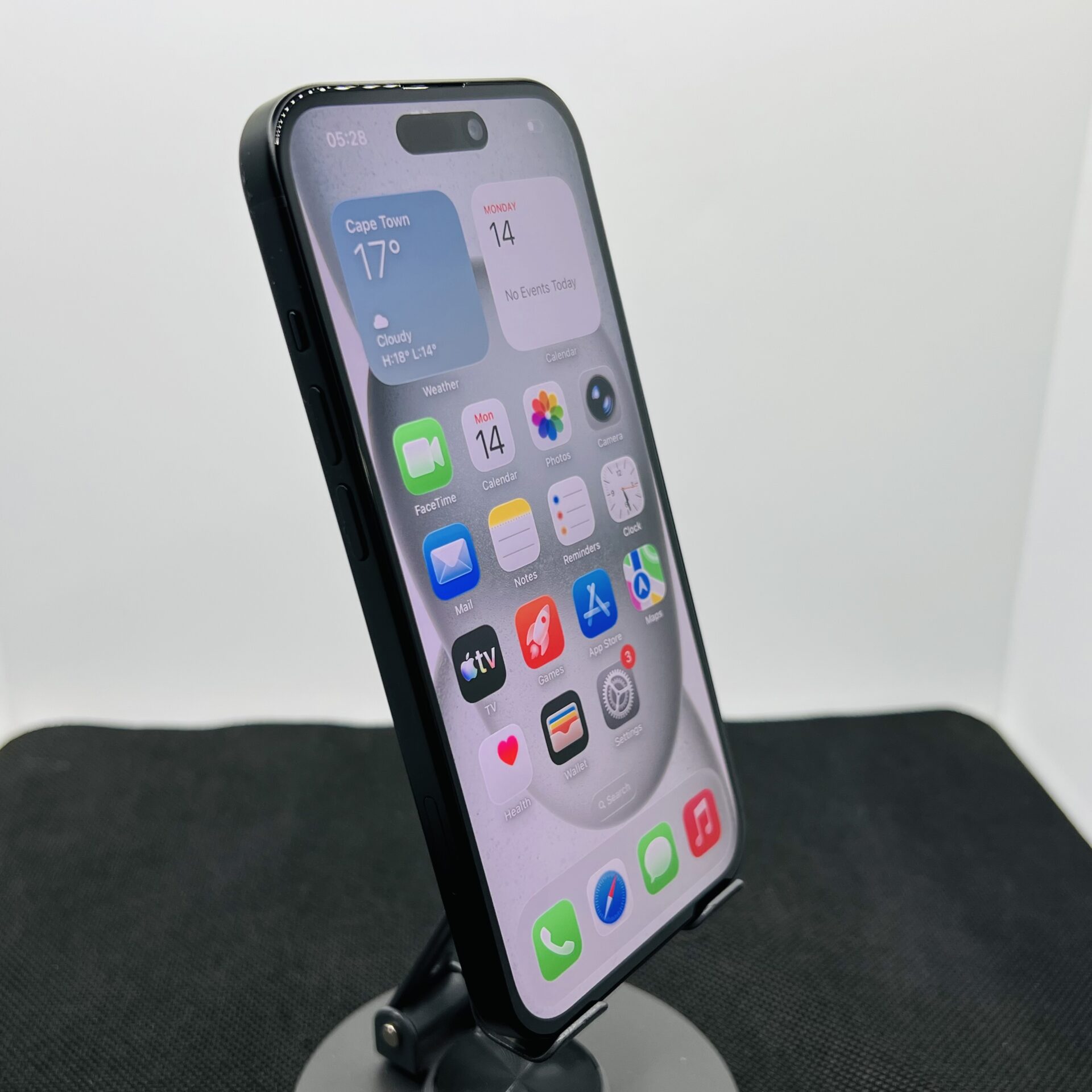 Apple iPhone 15 128GB Black - Face ID And NFC Not Working (Condition: Good) - Image 3