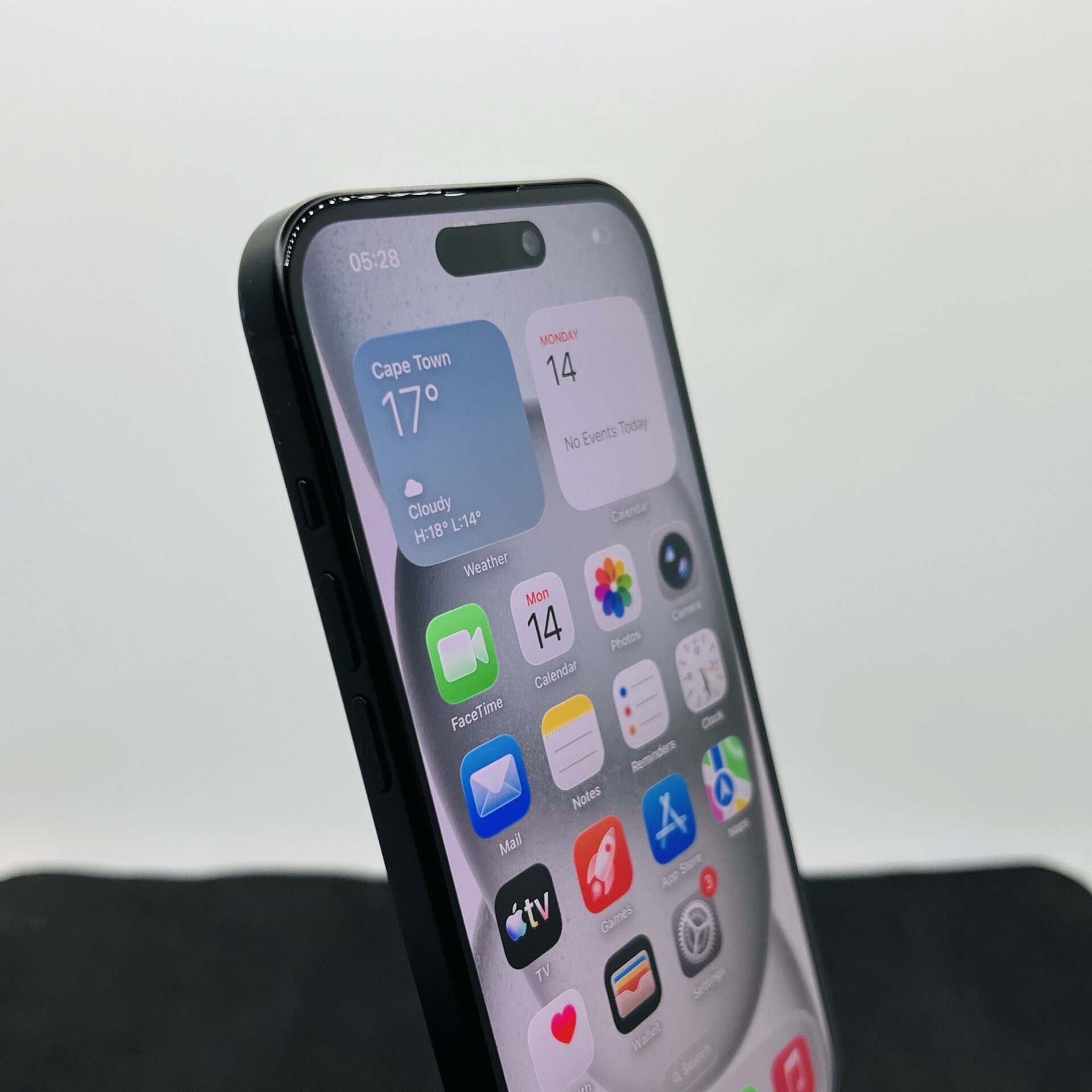 Apple iPhone 15 128GB Black - Face ID And NFC Not Working (Condition: Good) - Image 4