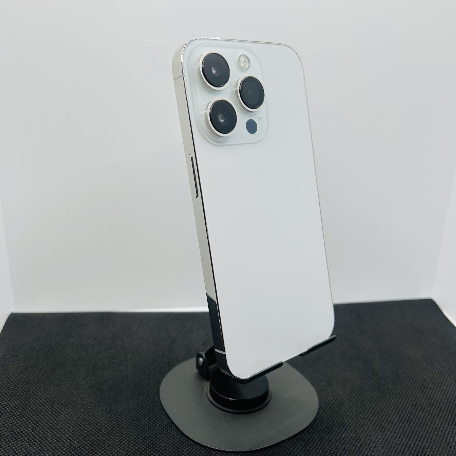 Apple iPhone 14 Pro 256GB Silver (Condition: Good) - Image 7
