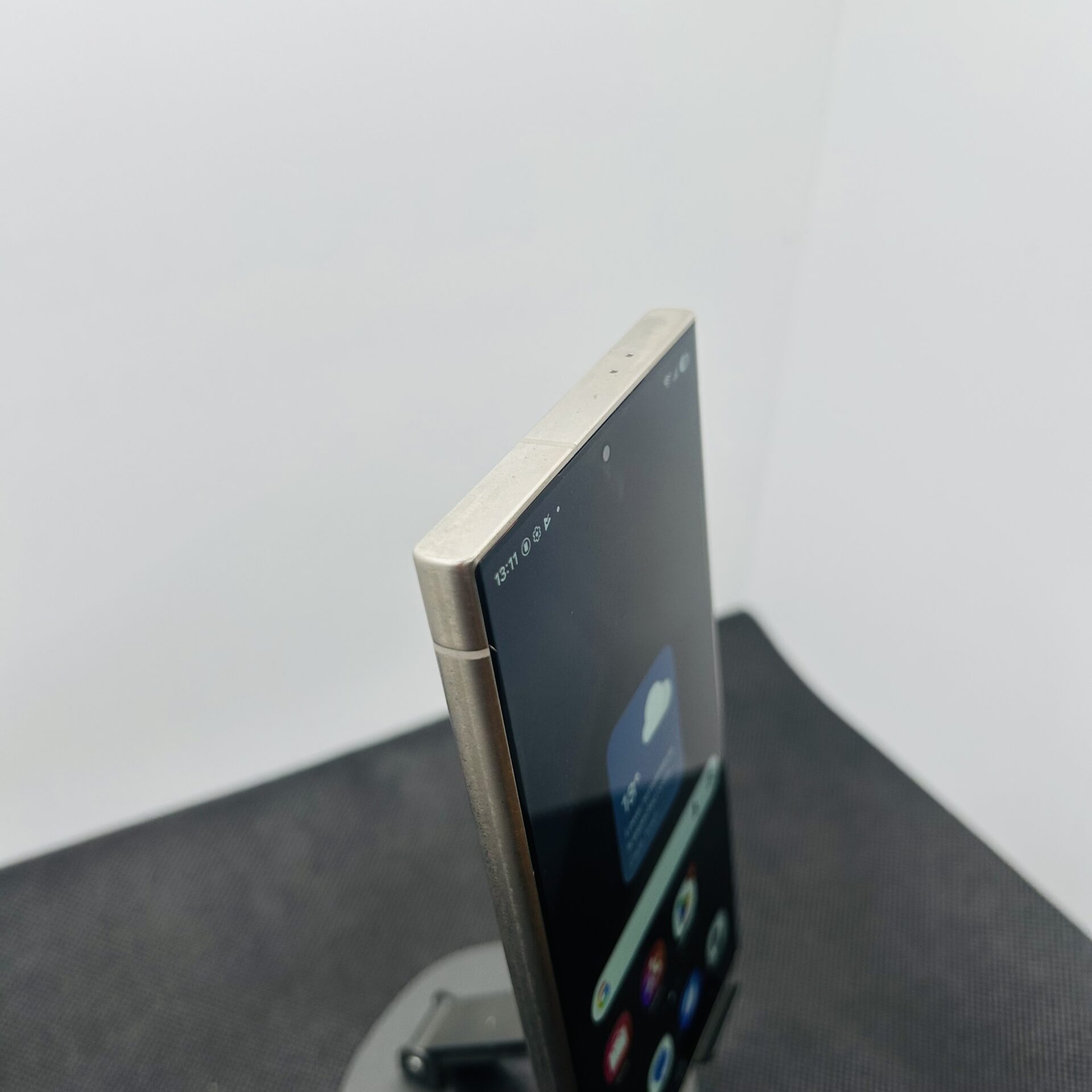 Samsung Galaxy S24 Ultra 256GB Titanium Gray (Condition: Good) - Image 9