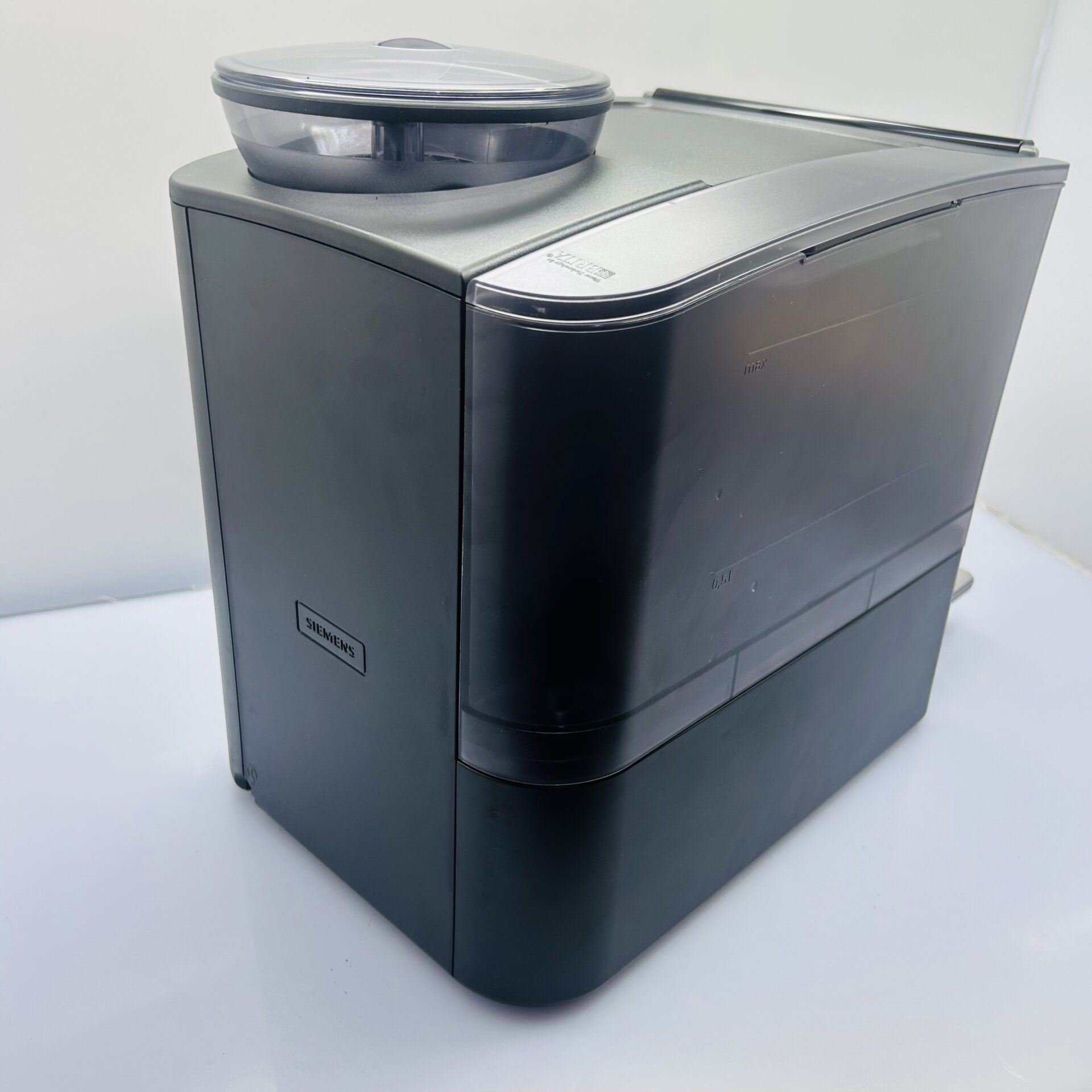 Siemens EQ6 Plus Fully Automatic Coffee Machine Haze Silver (Condition: Good) - Image 5