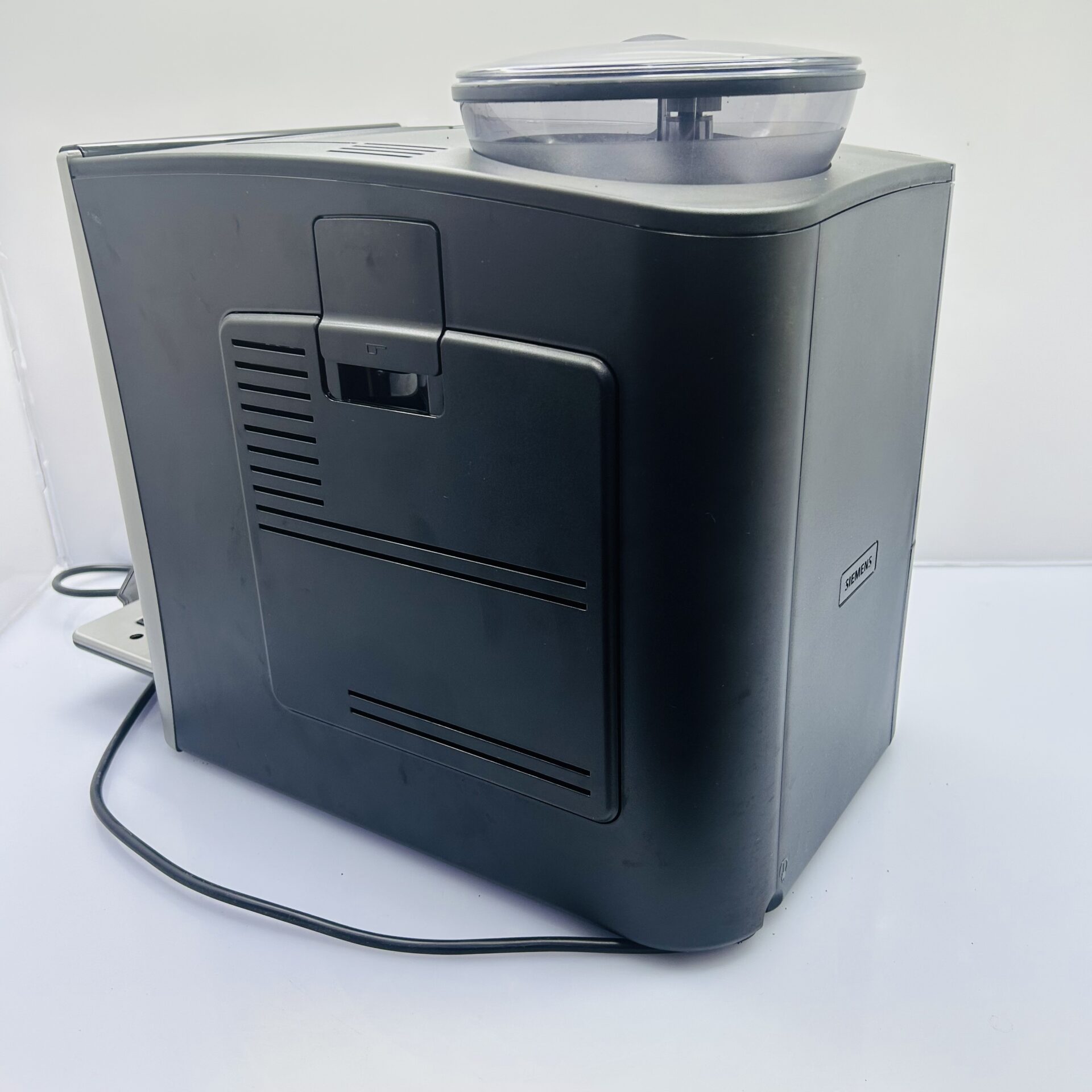 Siemens EQ6 Plus Fully Automatic Coffee Machine Haze Silver (Condition: Good) - Image 6