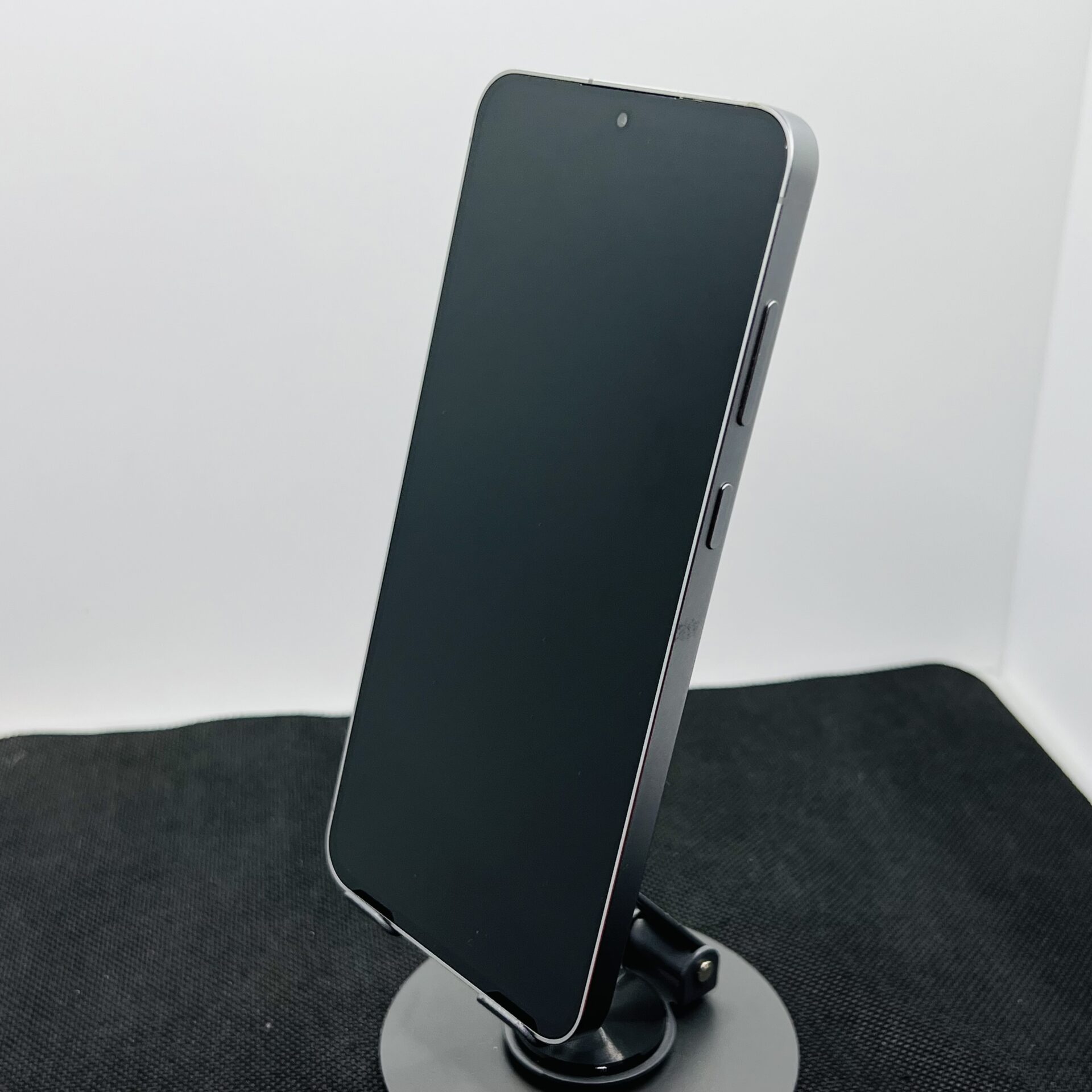 Samsung Galaxy S25 FE 256GB Navy (Condition: Good) - Image 6