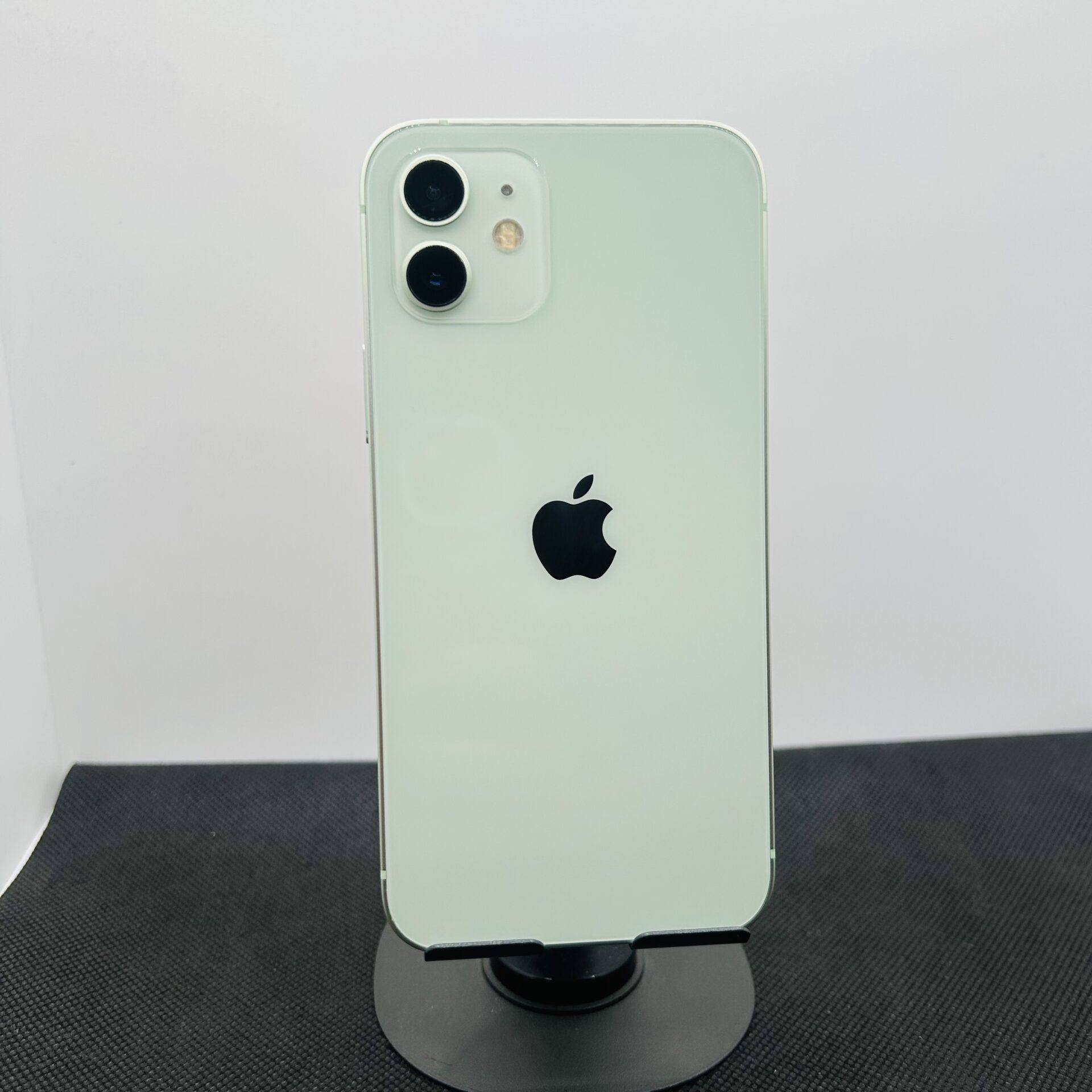 Apple iPhone 12 64GB Green - Face ID Not Working (Condition: Good) - Image 5