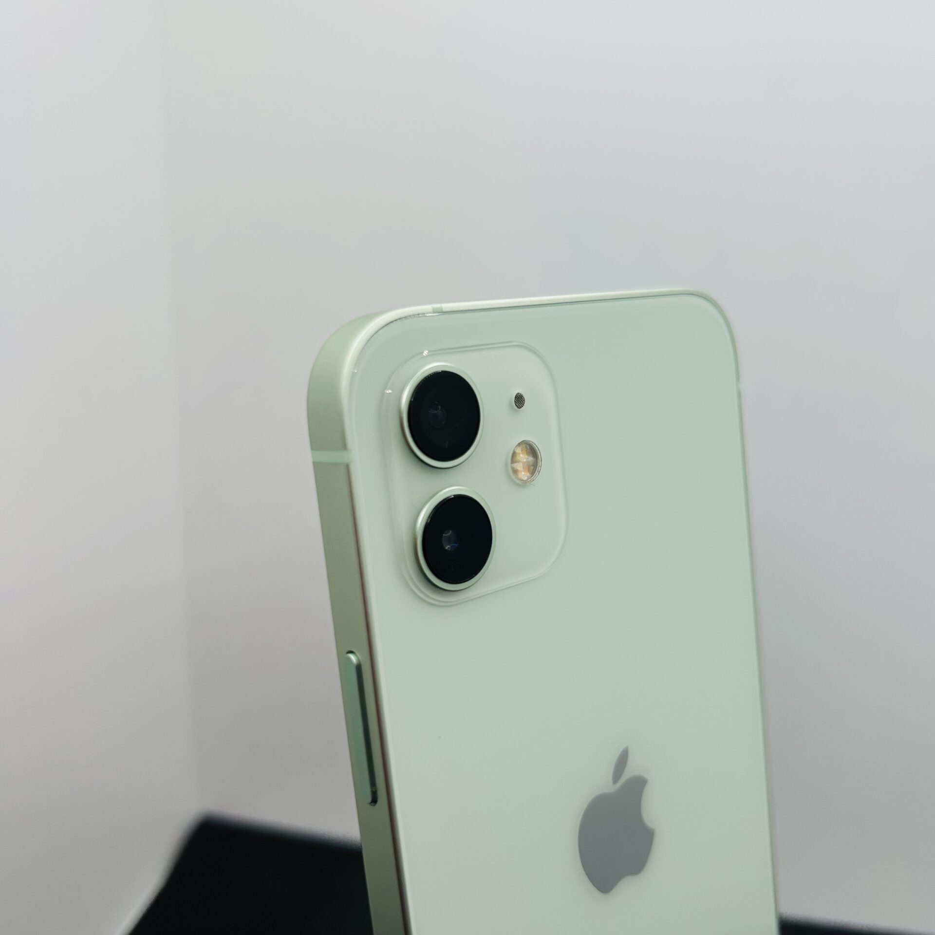 Apple iPhone 12 64GB Green - Face ID Not Working (Condition: Good) - Image 8