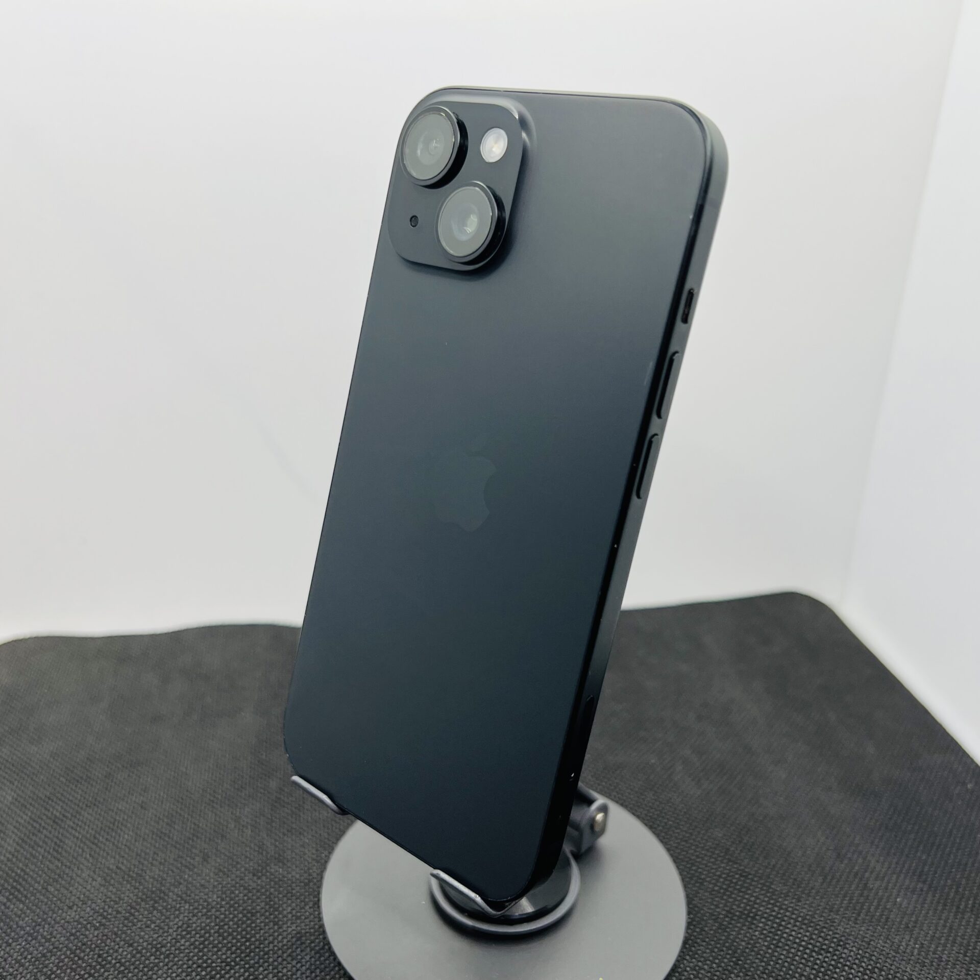 Apple iPhone 15 128GB Black (Condition: Good) - Image 8