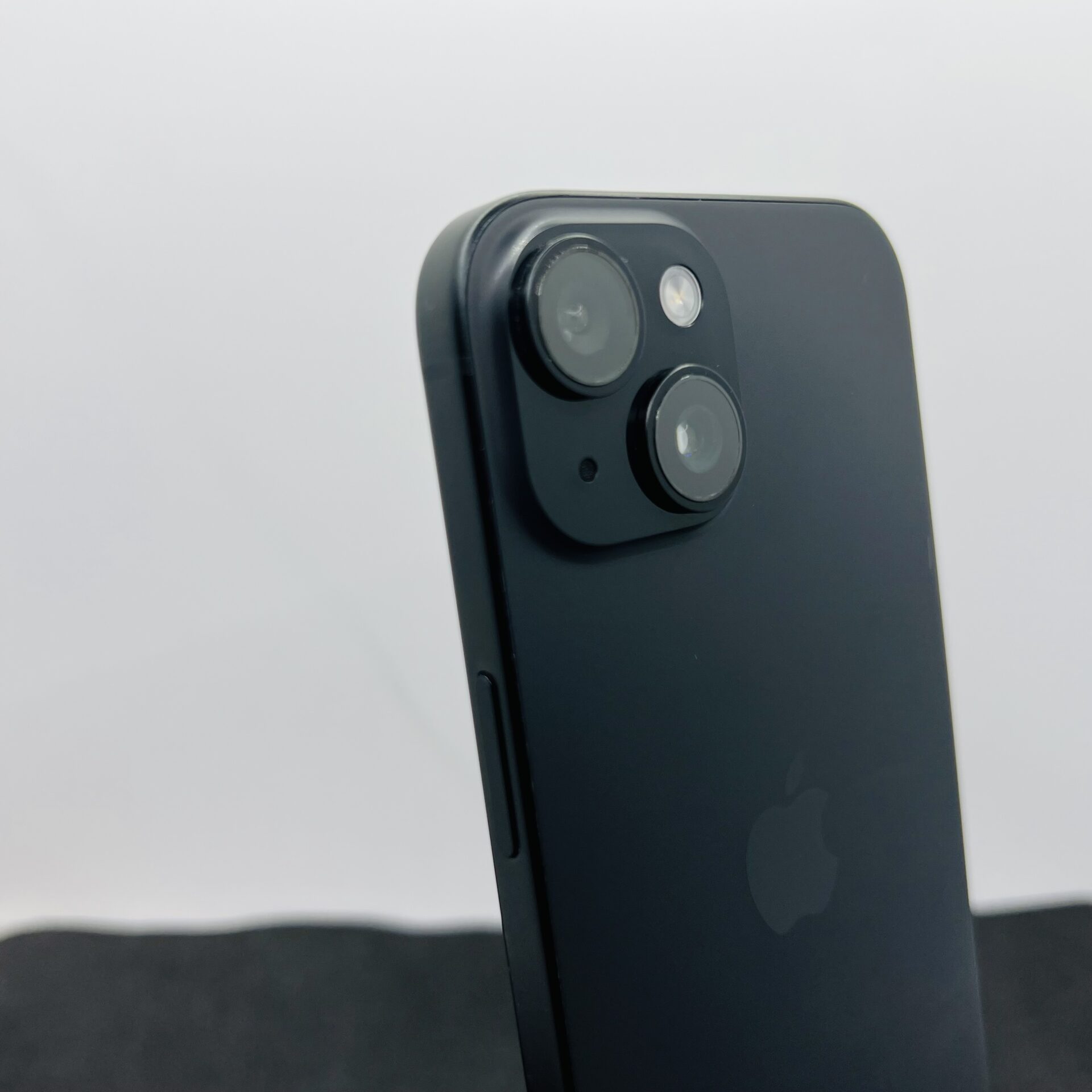 Apple iPhone 15 128GB Black (Condition: Good) - Image 10