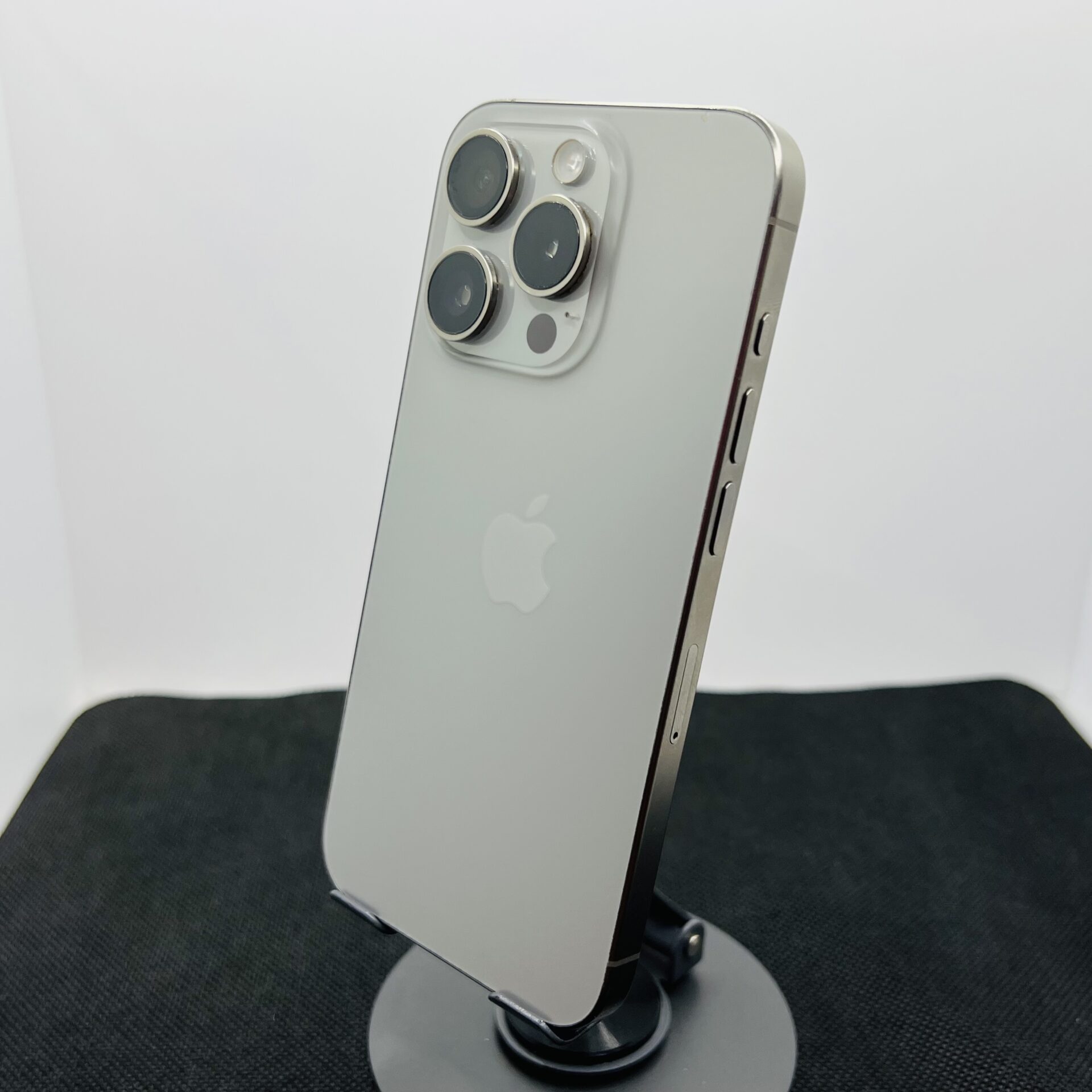 Apple iPhone 15 Pro 256GB Natural Titanium (Condition: Good) - Image 8