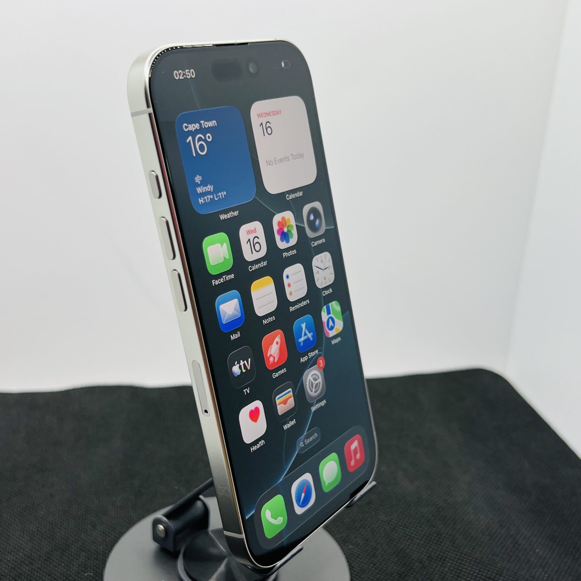 Apple iPhone 16 Pro 256GB White Titanium (Condition: Good) - Image 3