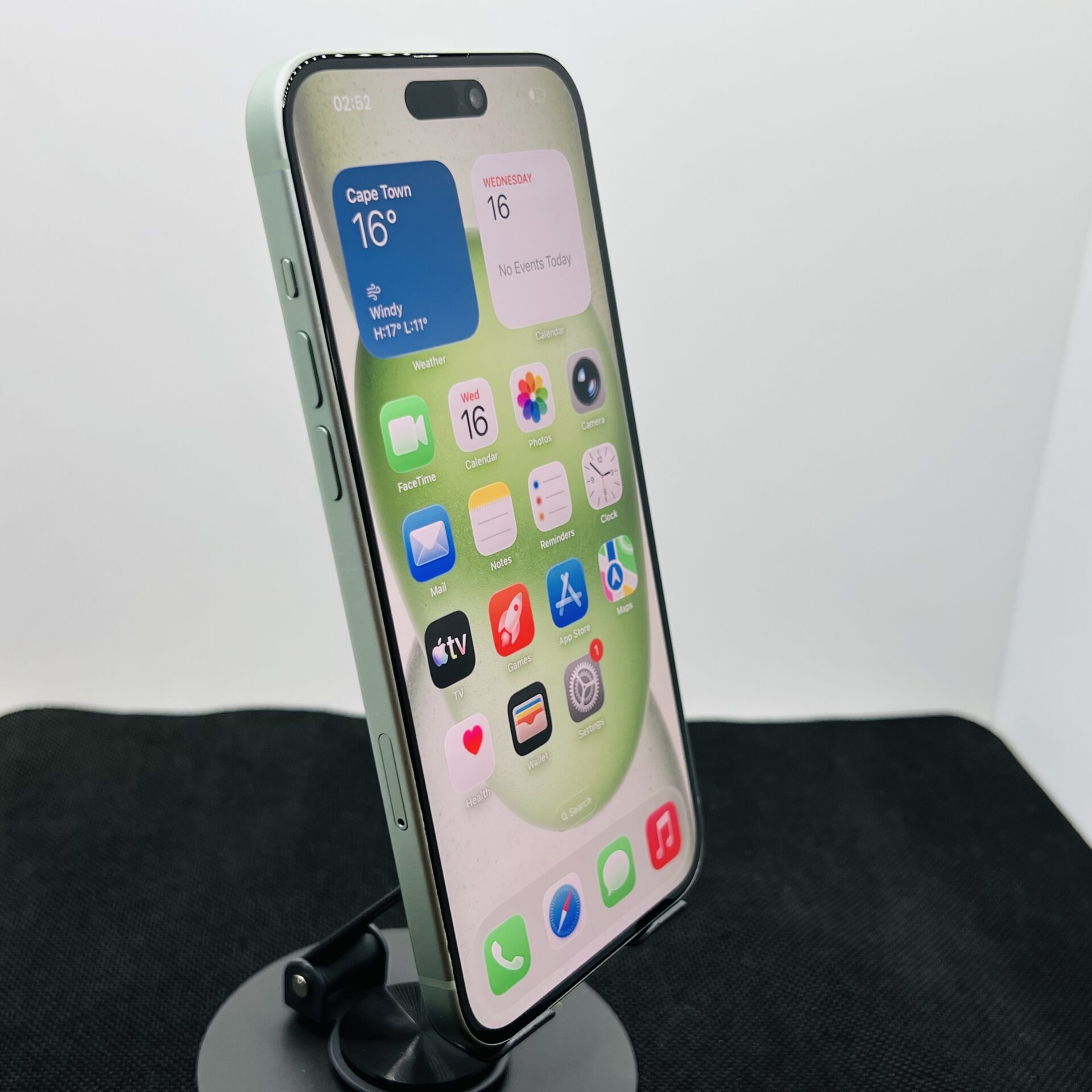 Apple iPhone 15 Plus 128GB Green (Condition: Good) - Image 3