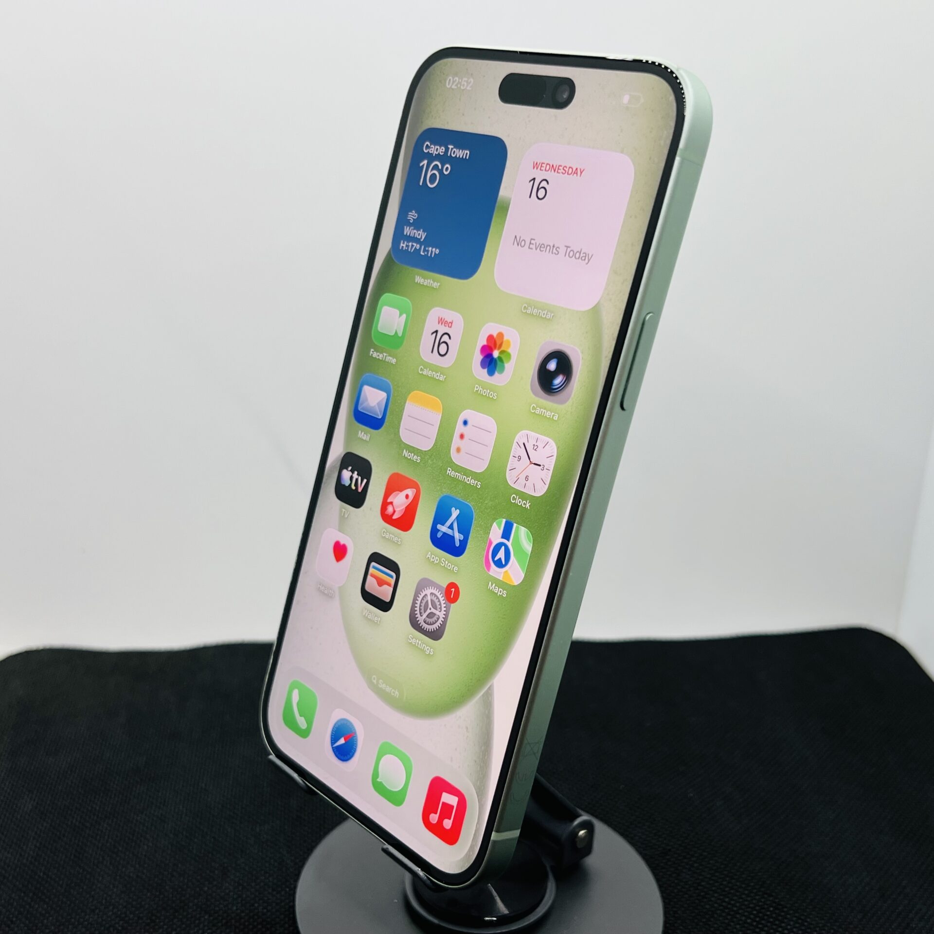 Apple iPhone 15 Plus 128GB Green (Condition: Good) - Image 5