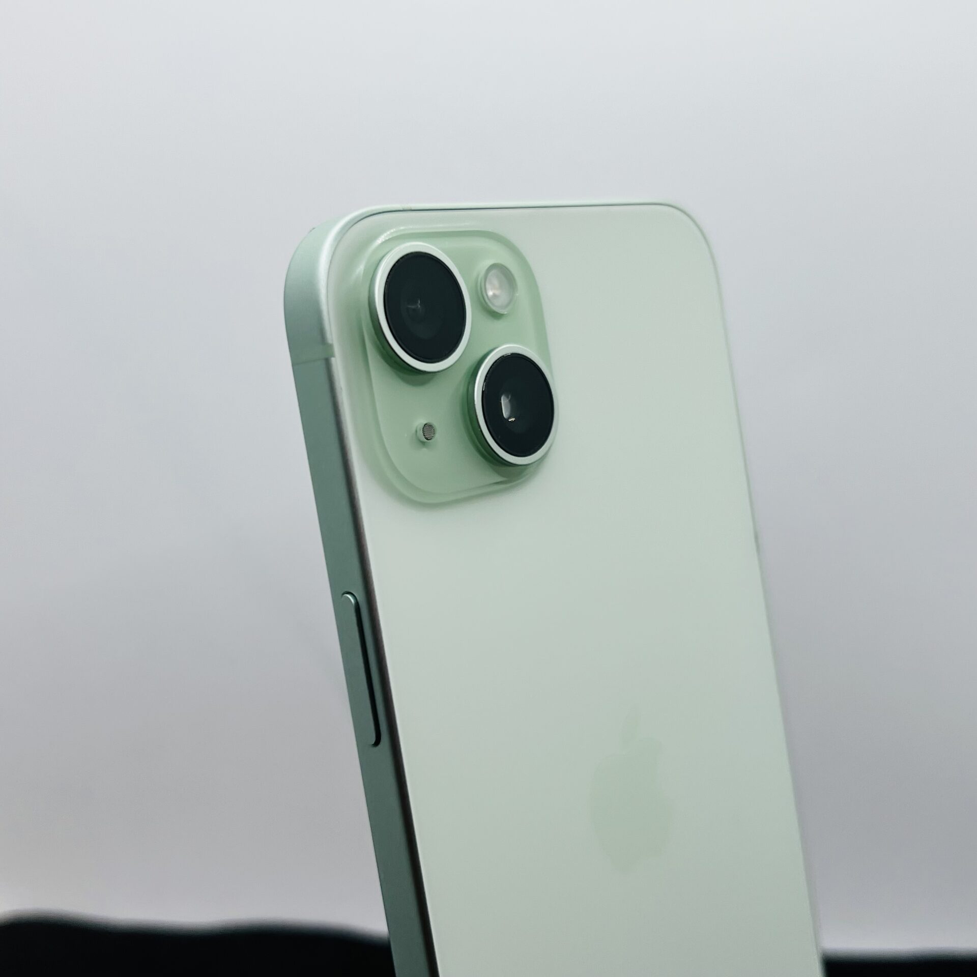 Apple iPhone 15 Plus 128GB Green (Condition: Good) - Image 11