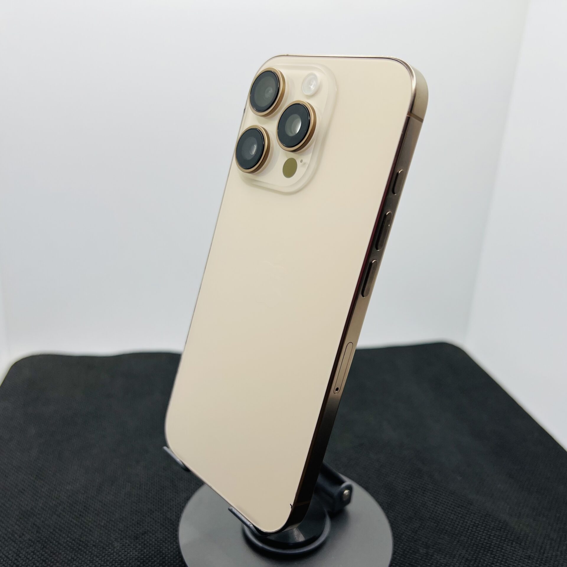 Apple iPhone 16 Pro 256GB Desert Titanium (Condition: Good) - Image 8