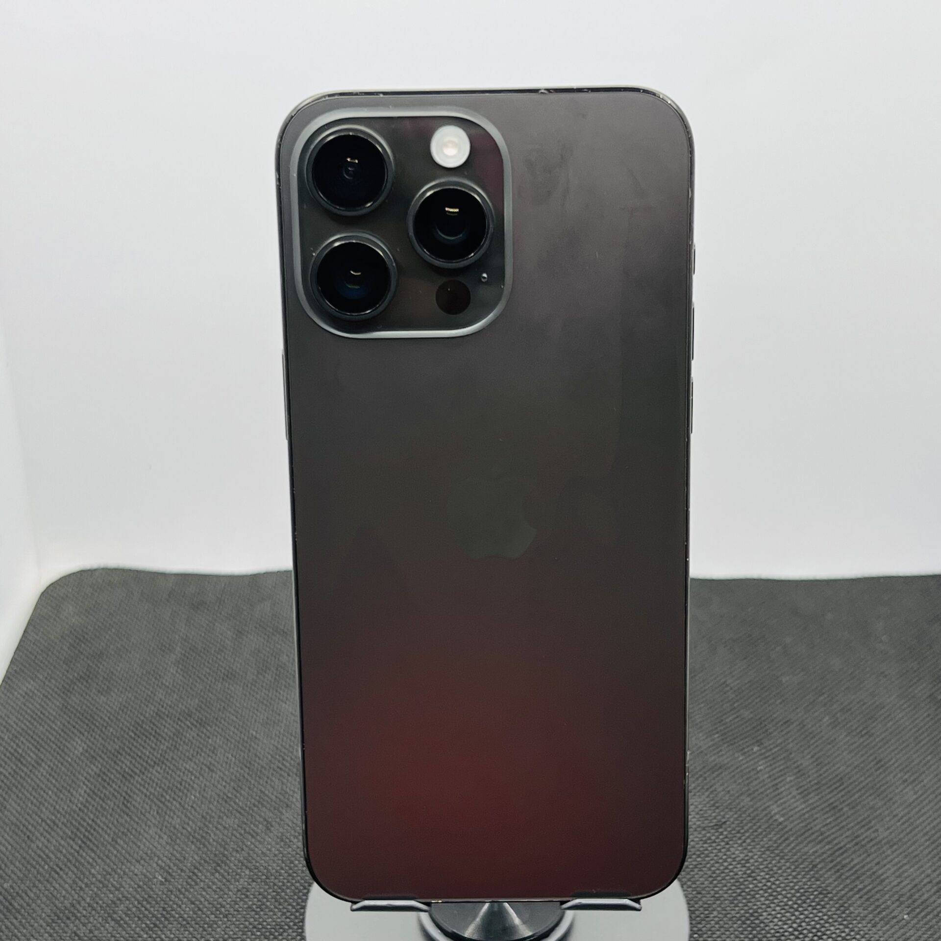 Apple iPhone 15 Pro Max 256GB Black Titanium - Face ID Not Working (Condition: Good) - Image 9