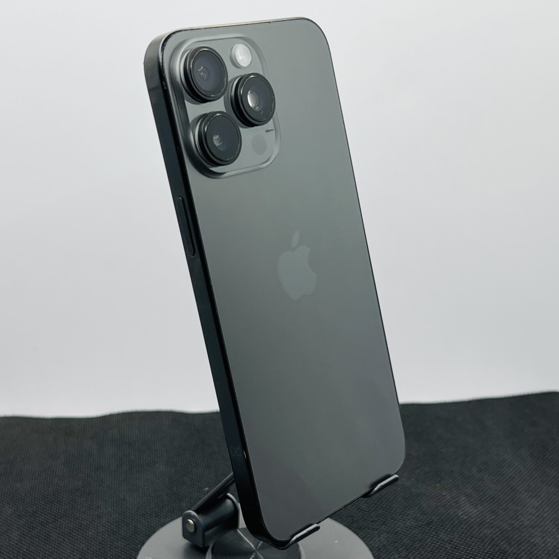 Apple iPhone 15 Pro Max 256GB Black Titanium - Face ID Not Working (Condition: Good) - Image 10