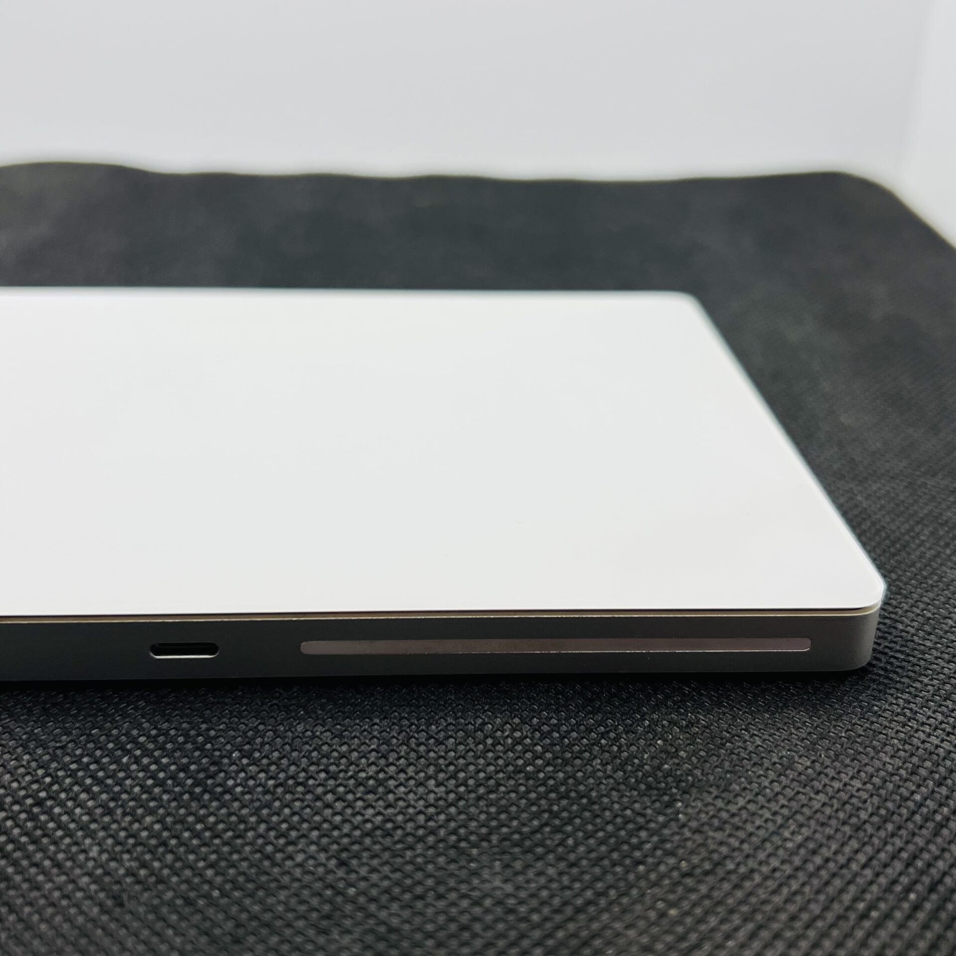 Apple Magic Trackpad 2 White (Condition: Good) - Image 7