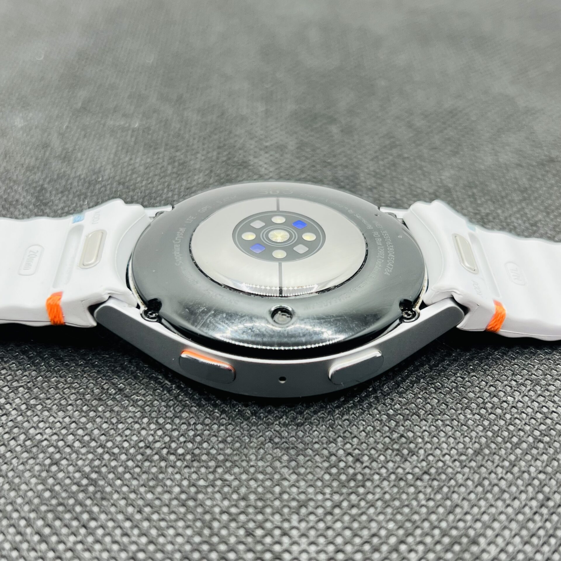 Samsung Galaxy Watch 7 44mm LTE Silver (Condition: Good) - Image 6