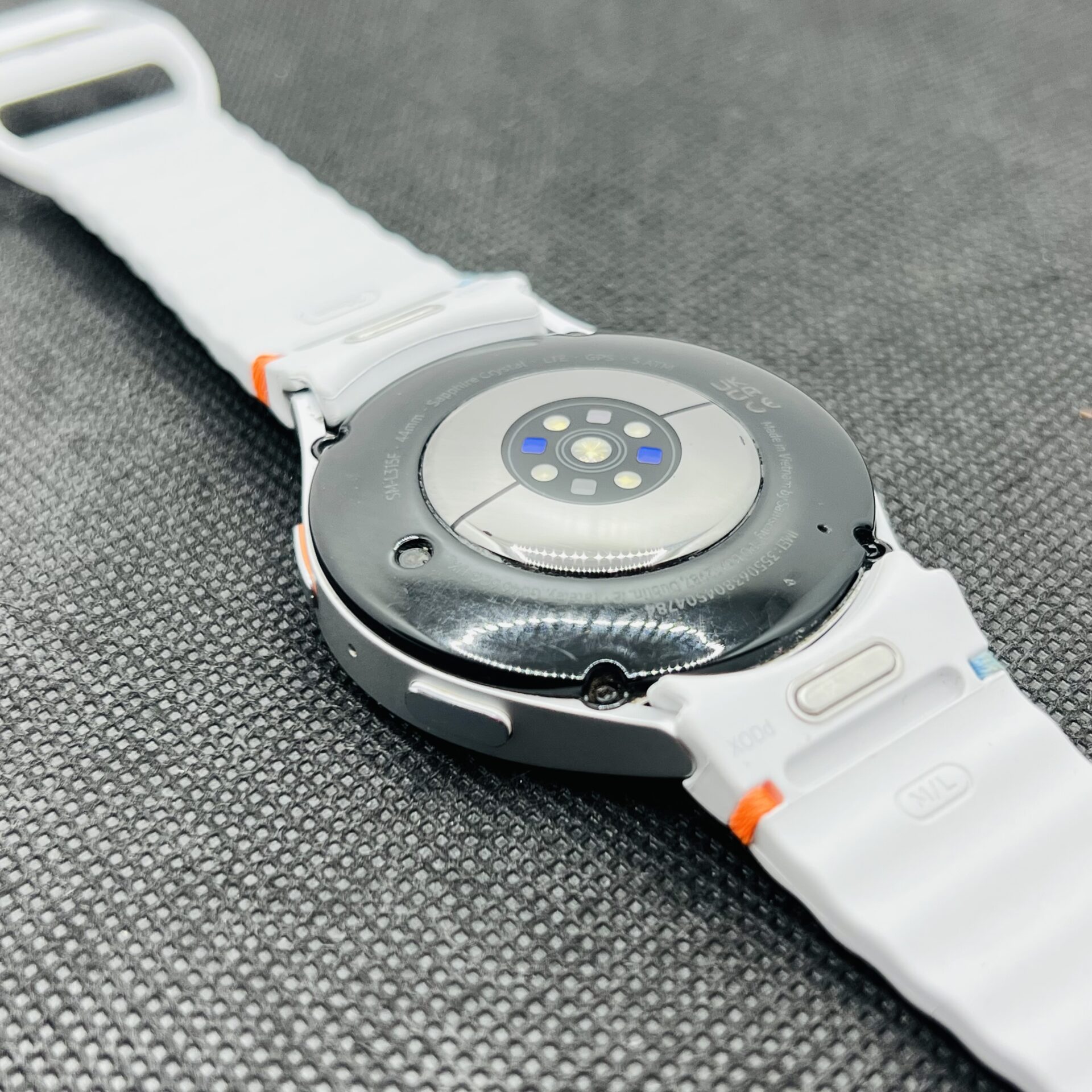 Samsung Galaxy Watch 7 44mm LTE Silver (Condition: Good) - Image 8